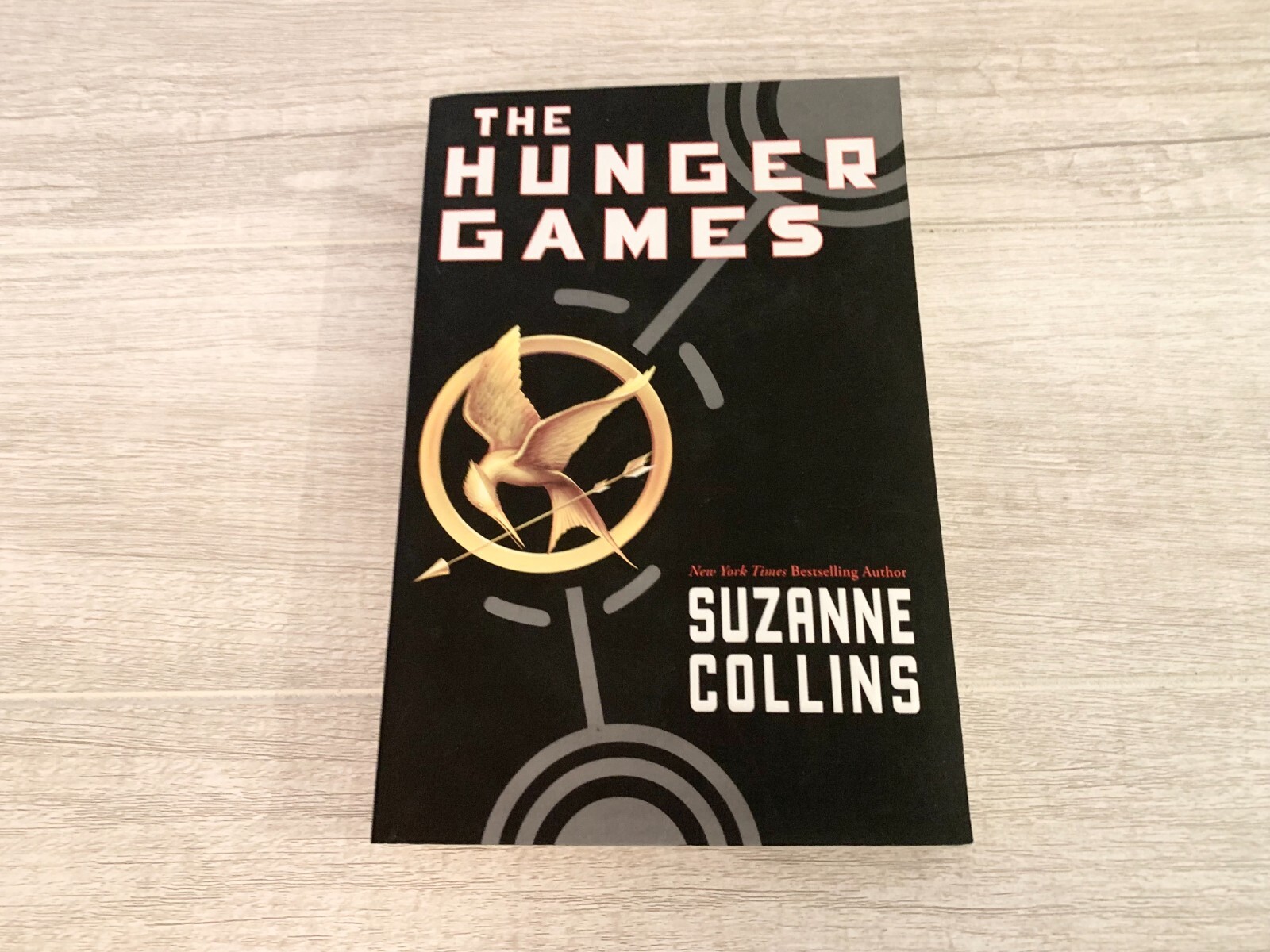 The Hunger Games Book # 1 Suzanne Collins