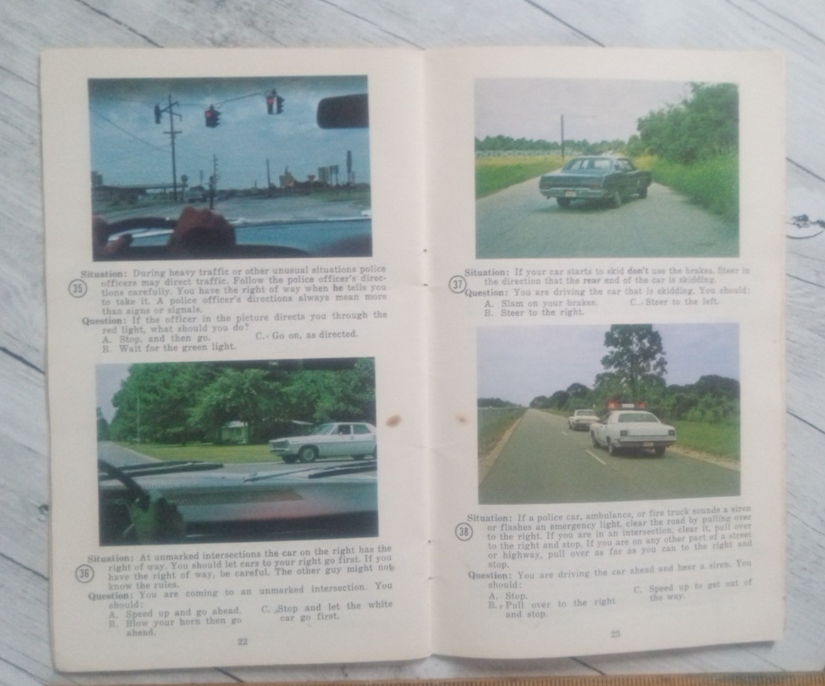 vintage booklet, Safe Driving in Louisiana , 1972, 31 pages , La Drivers Guide