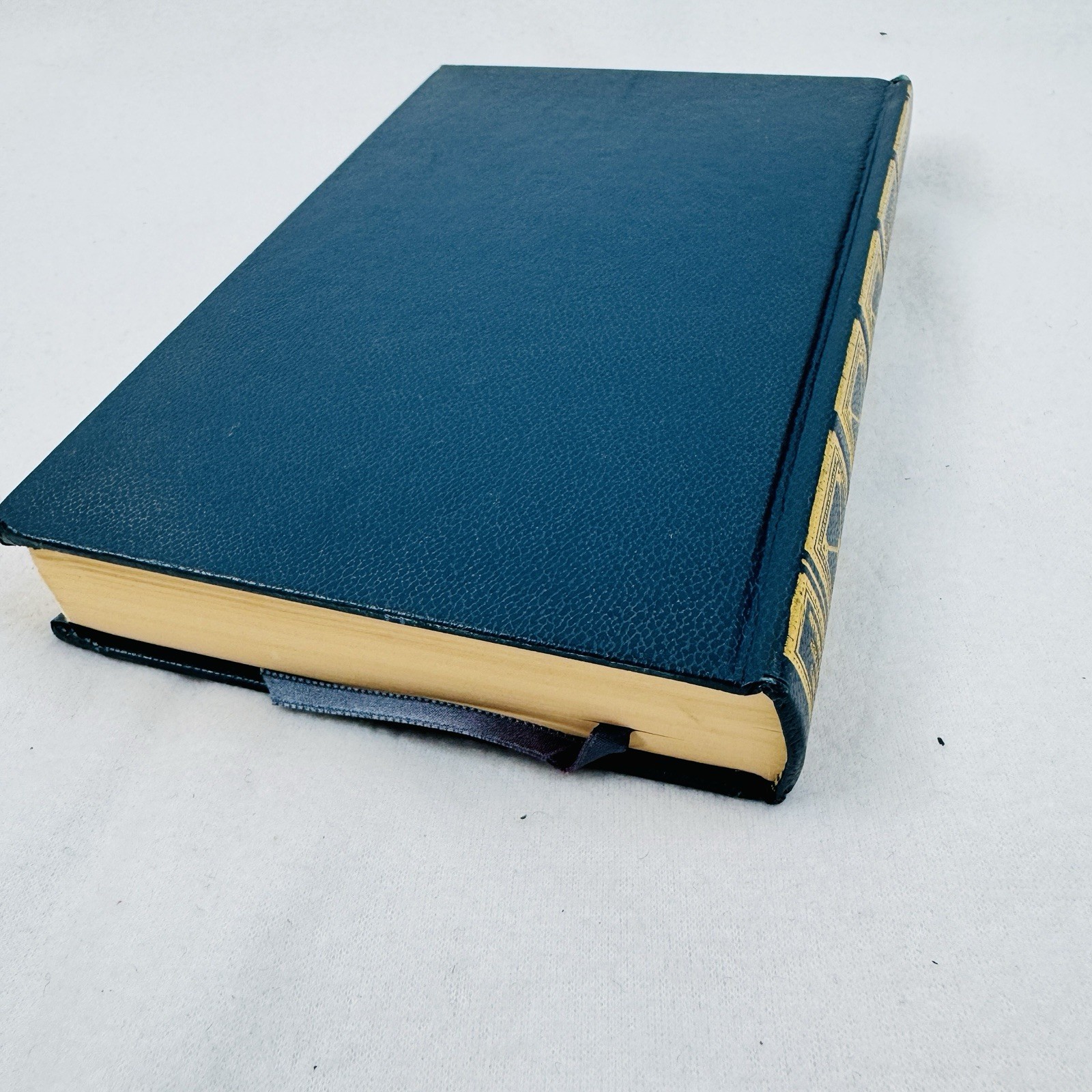 The Last Days of Pompeii by Bulwer-Lytton, International Collectors Library 1946