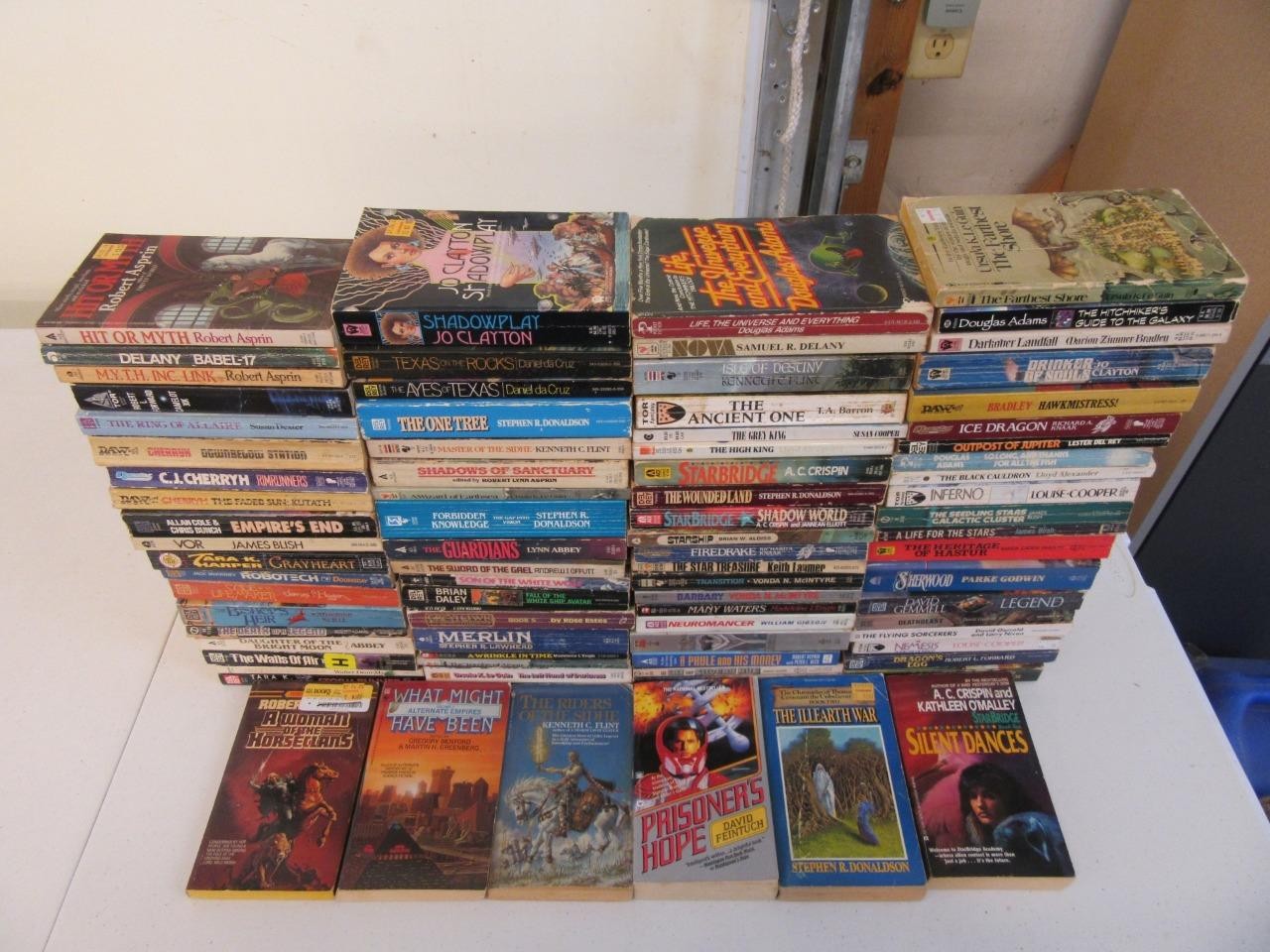 HUGE Lot of (83) VINTAGE SCIENCE FICTION FANTASY Books KEITH LAUMER CJ CHERRYH