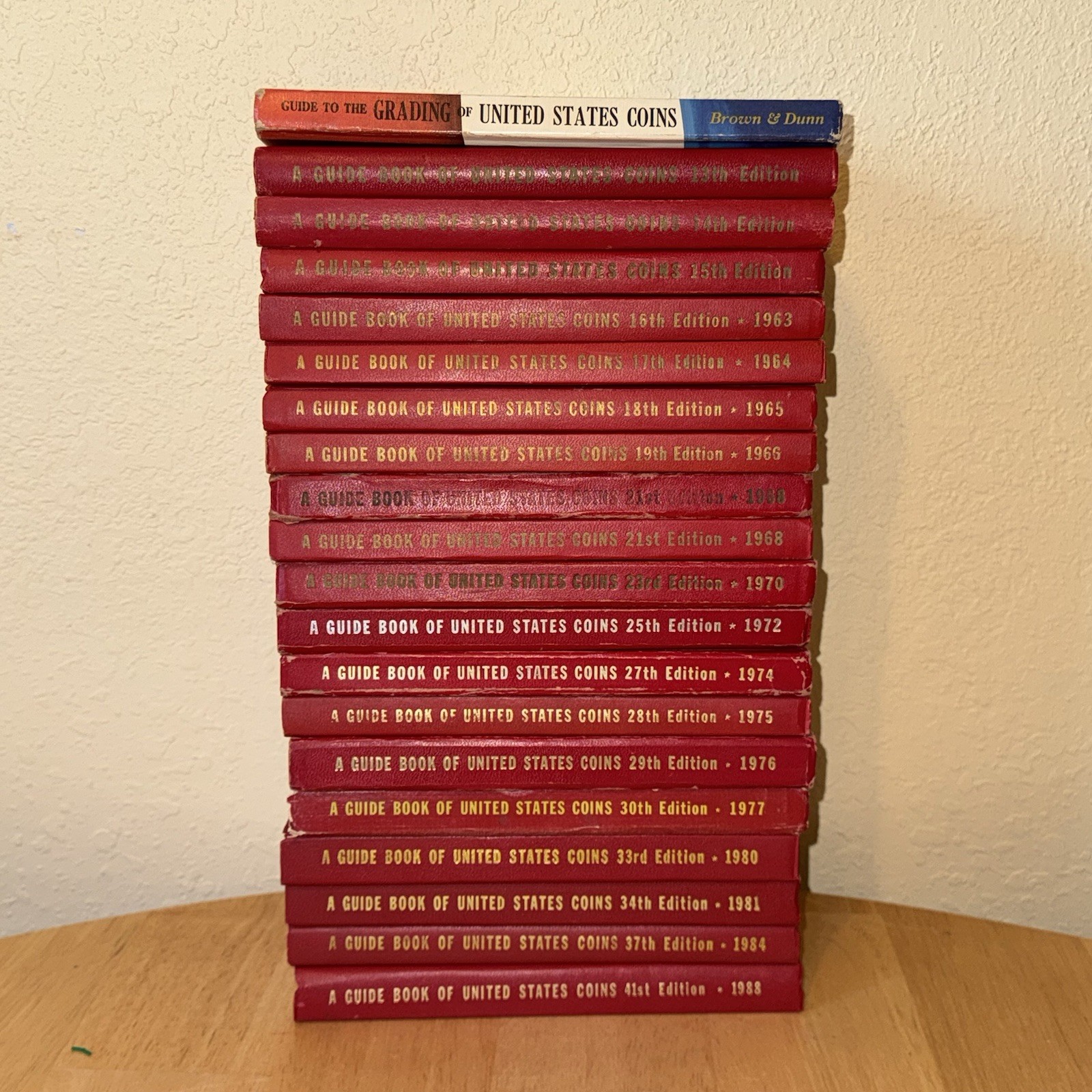 Lot 20 GUIDE BOOK OF UNITED STATES COINS 23rd-53rd Eds 1960-1988 Range Money VG