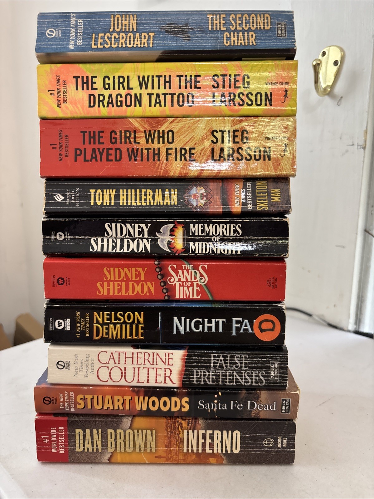 Lot of 10 – Mystery and Thrillers – Mixed Authors – FREE SHIPPING