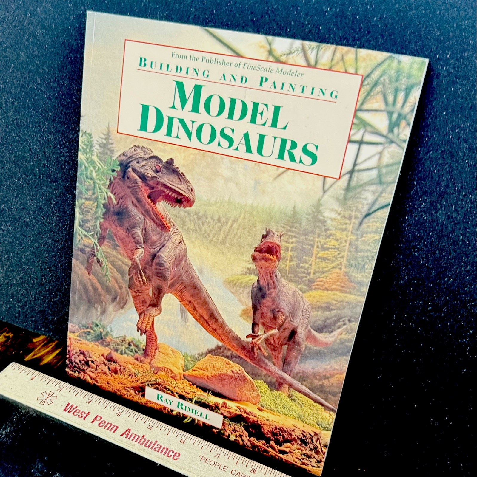 Building and Painting Model Dinosaurs