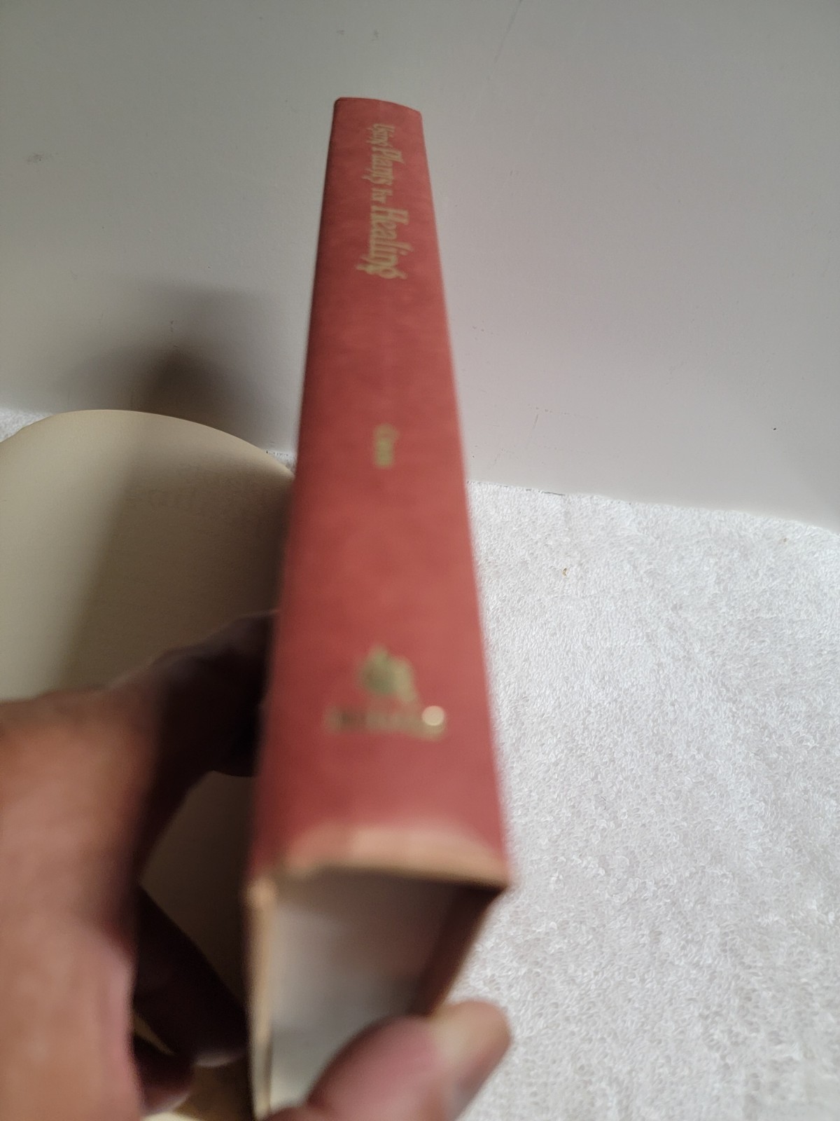 Using plants for healing: An American herbal Vintage 1963 LIKE NEW!