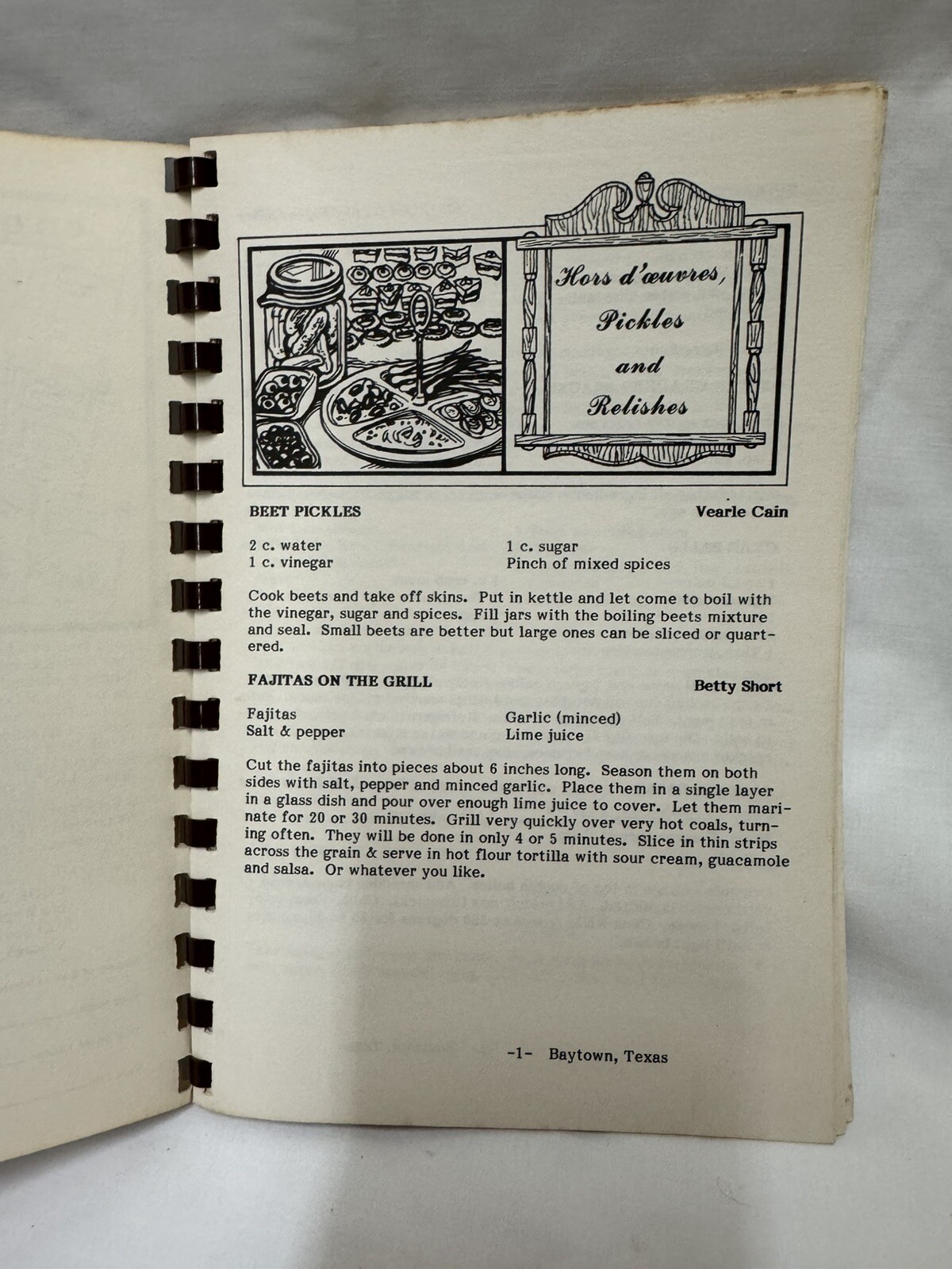 Cherished Recipes Baytown, Texas T-83