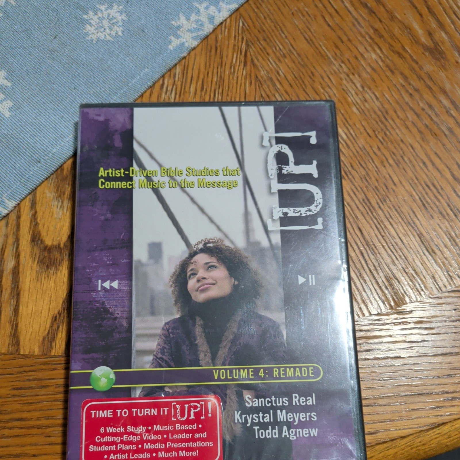 [up] Volume #4: Remade by Big Shiny Planet (2008, Video, 8 mm)
