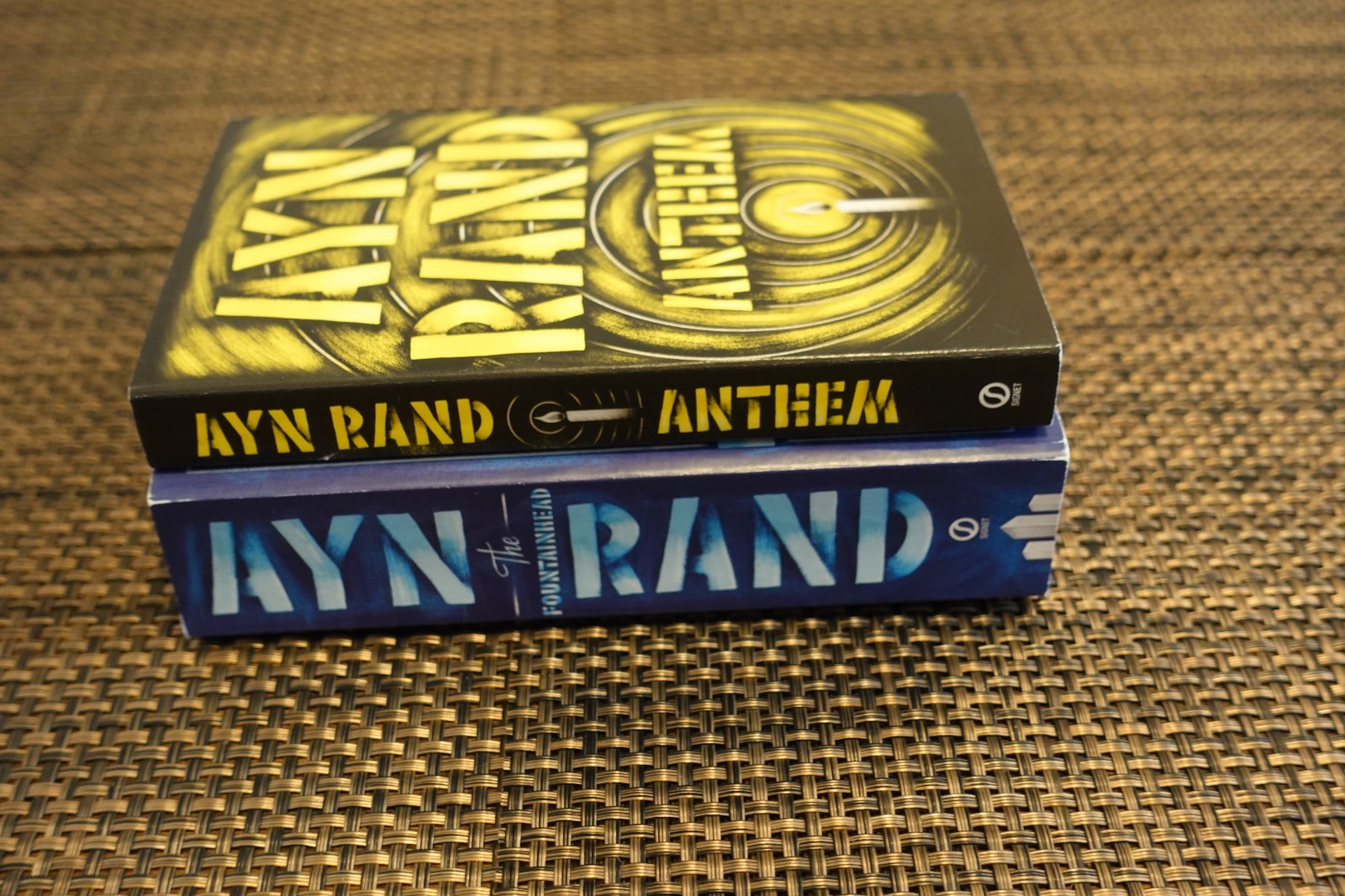 Lot of 2 Ayn Rand Paperback Books : Anthem + The Fountainhead