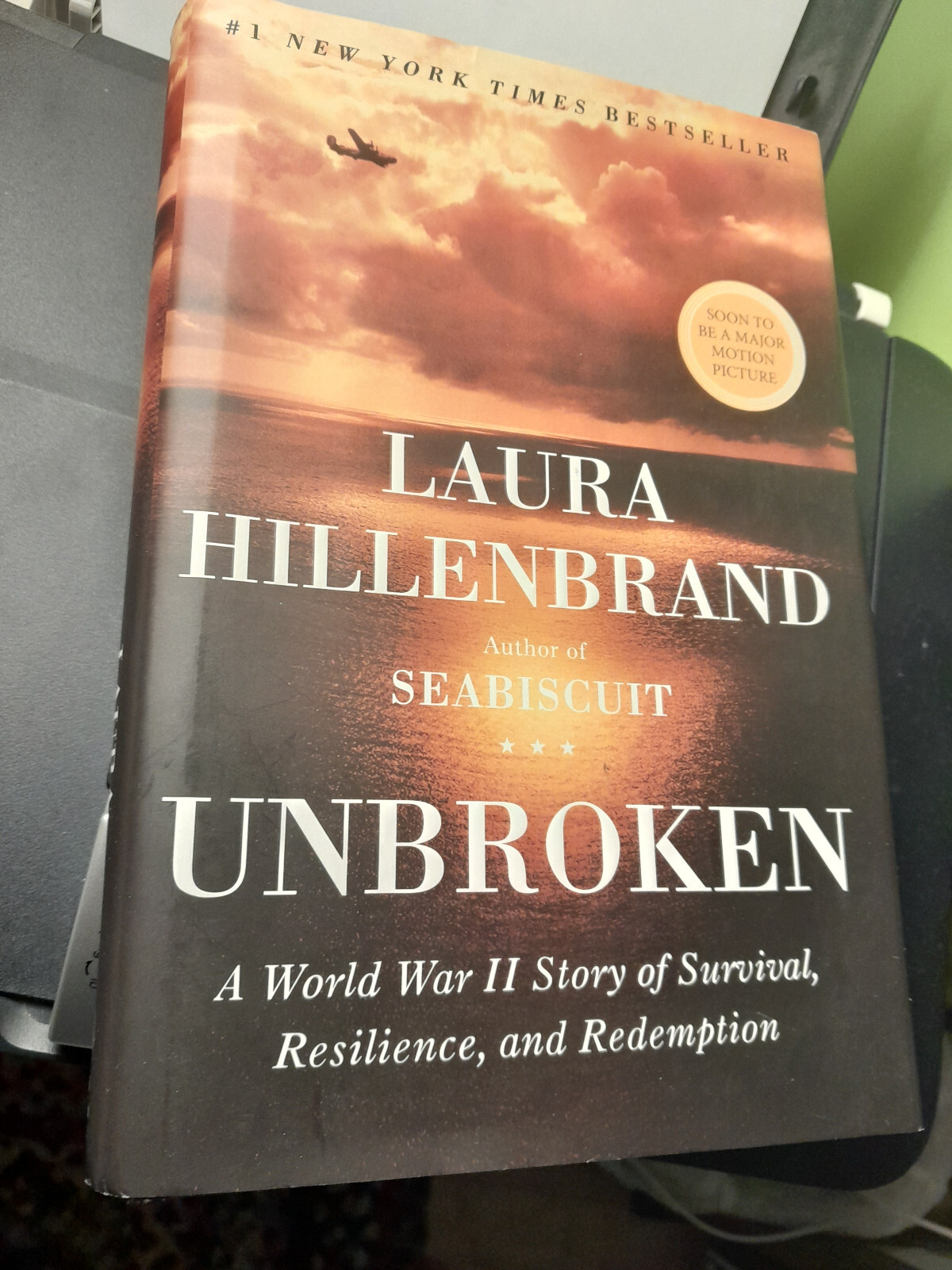 Laura Hillenbrand, UNBROKEN 2010 1st Edition HC/DJ WWII SURVIVOR LOUIS ZAMPERINI