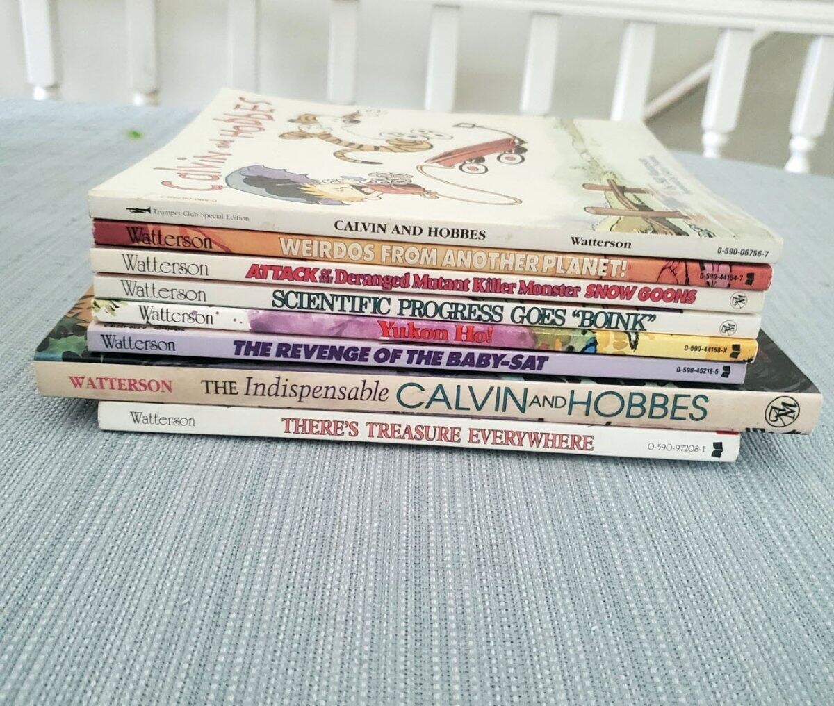 Lot 8 CALVIN & HOBBES Books Bill Watterson Comics