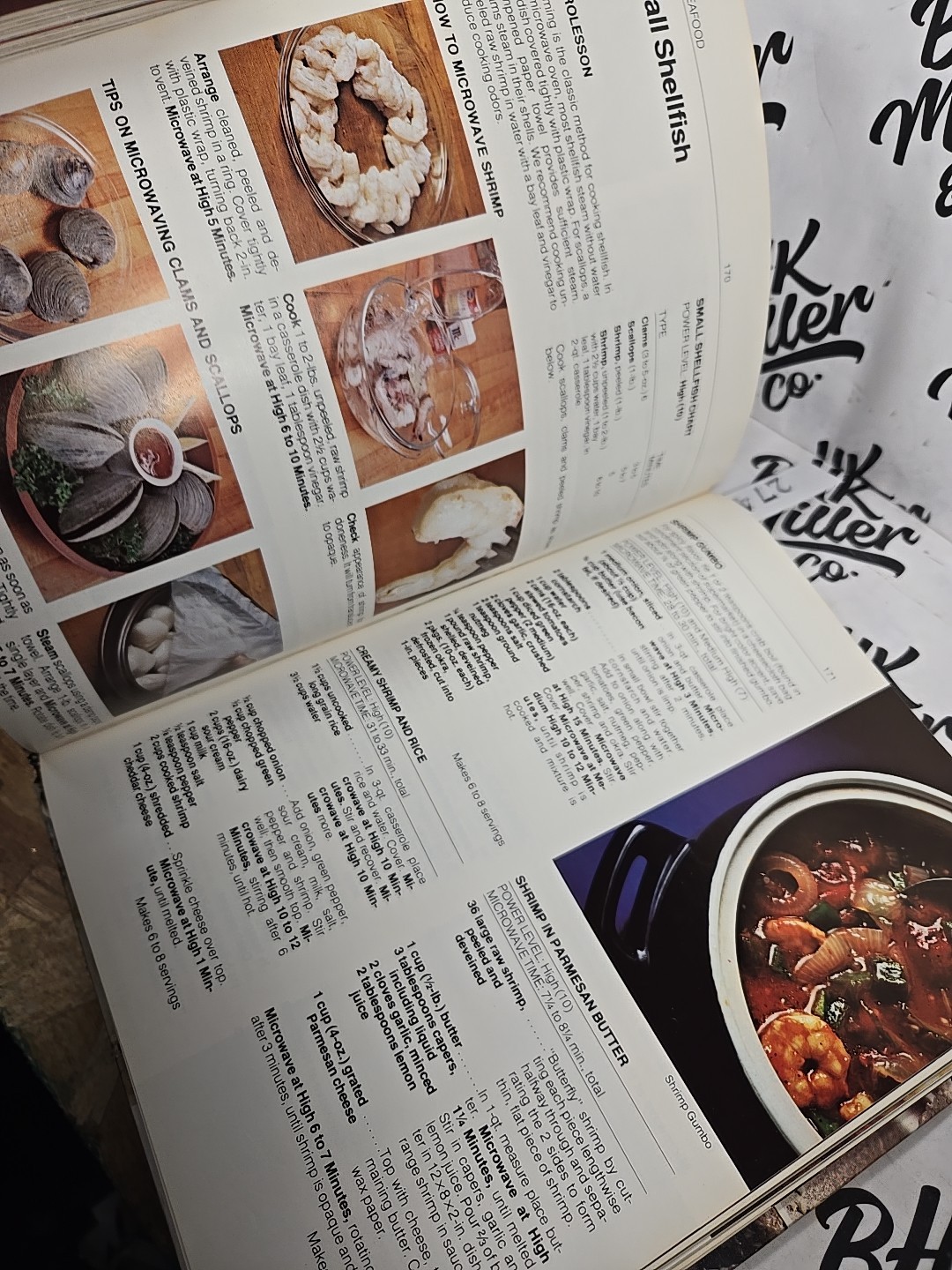 The Microwave Guide and Cookbook 1977 Hardcover General Electric GE