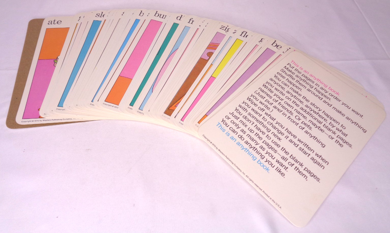 A Shufflebook Vintage 1970 Golden Press 100% Complete Picture Cards Hefter Book