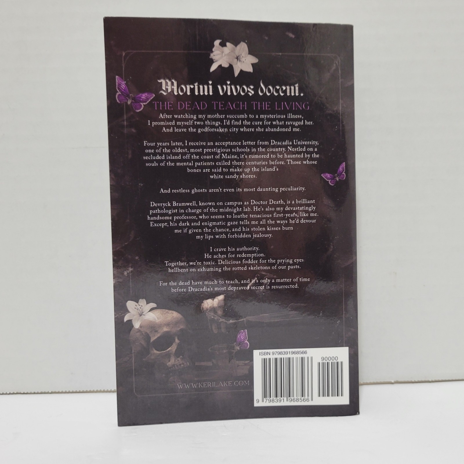 Nocticadia: A Dark Academia Gothic Romance Keri Lake Paperback