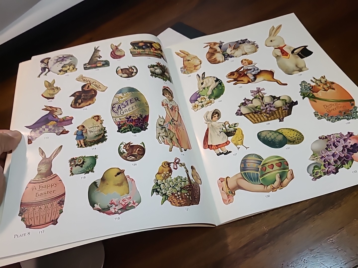 FULL-COLOR HOLIDAY VIGNETTES -CD ROM AND BOOK By DOVER