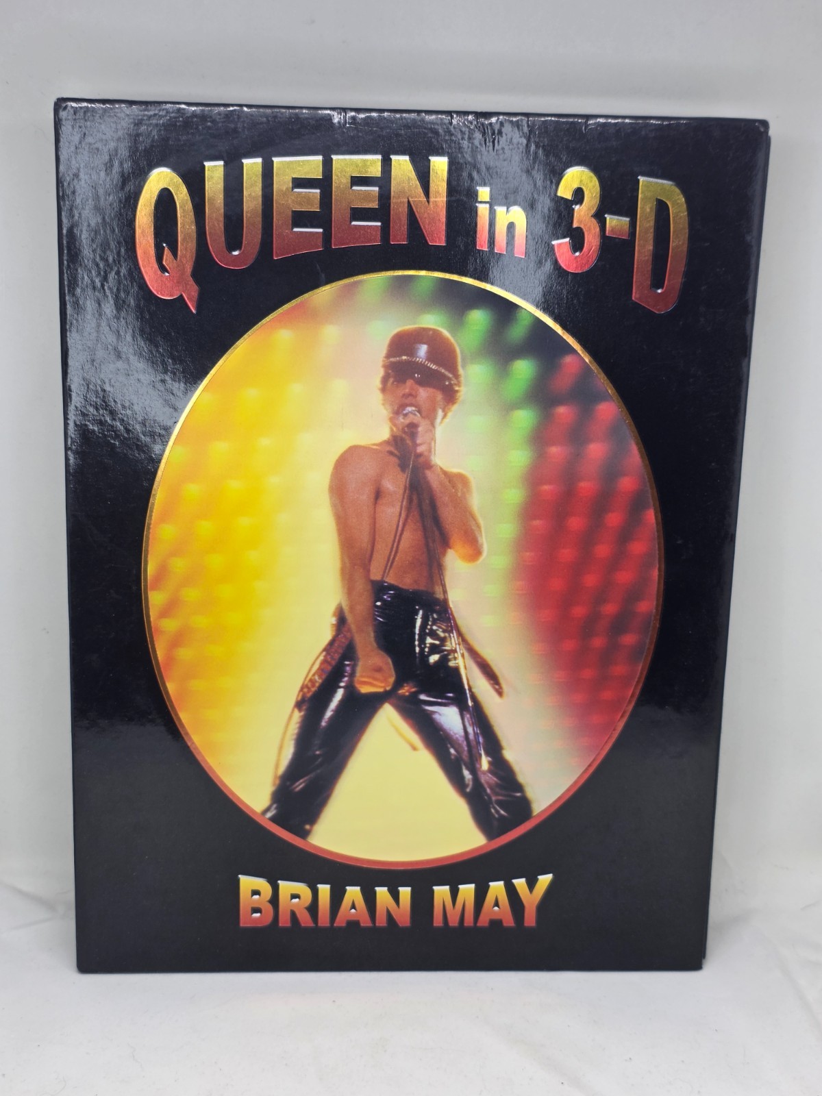 Queen In 3-D Brian May 2017 UK 1st Edition Hardcover w/ OWL Viewer Complete VG