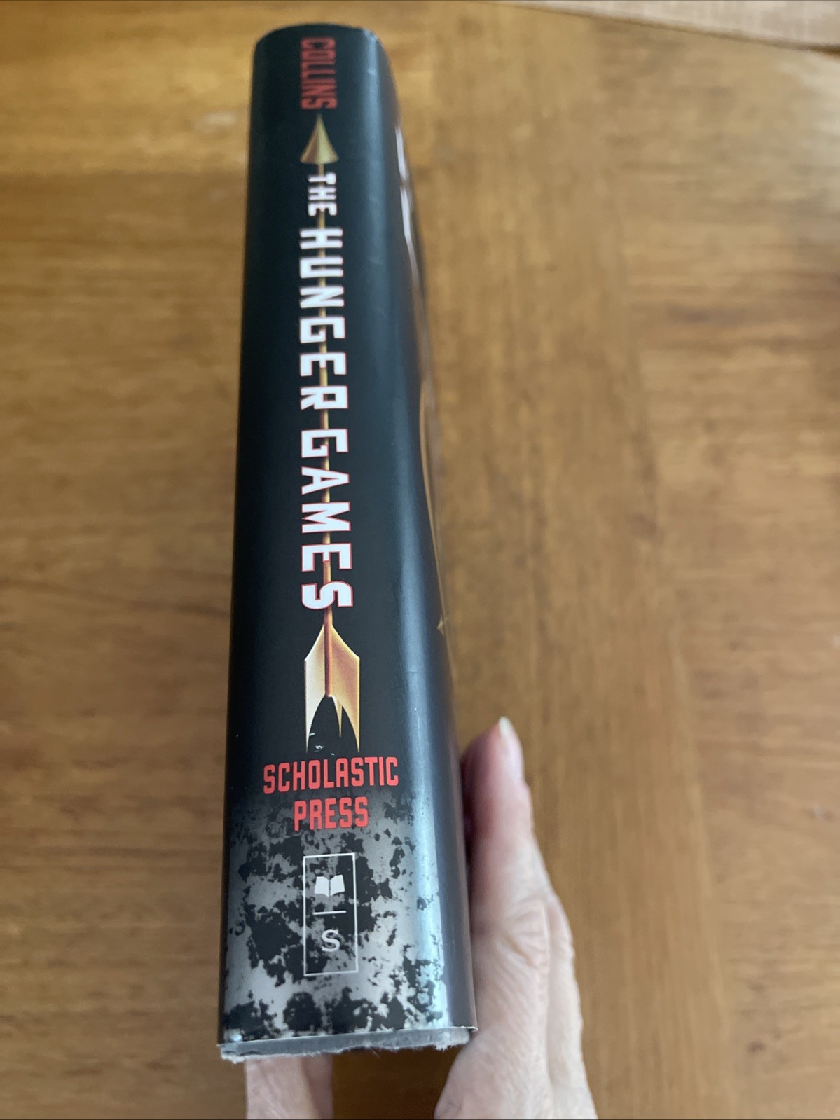 THE HUNGER GAMES – FIRST EDITION  – VERY GOOD