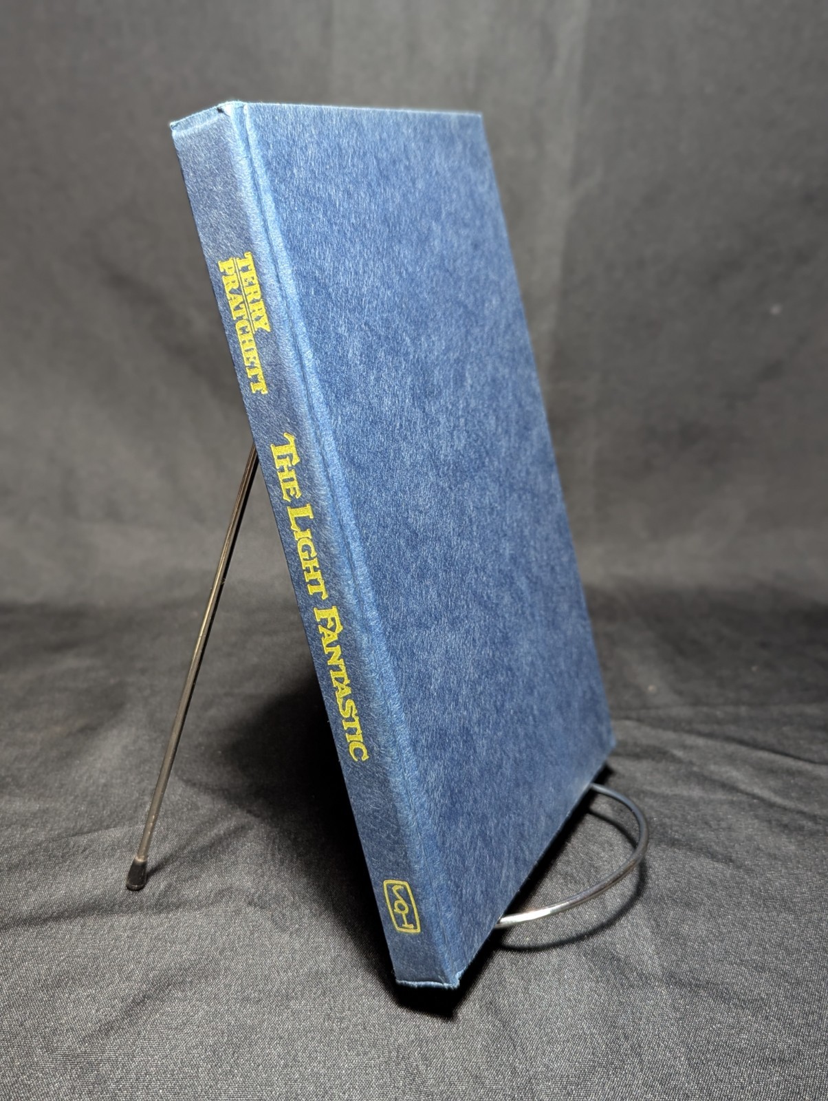 The Light Fantastic Terry Pratchett 1986 HC BCE Dust Jacket Discworld Book 2