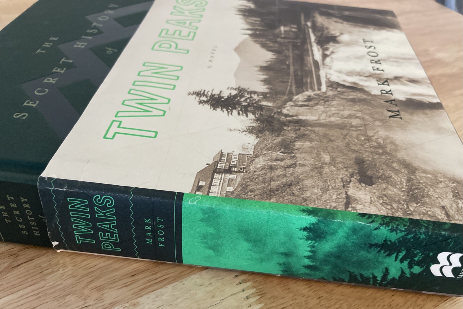 Secret History of TWIN PEAKS A Novel by Mark Frost (2016, Hardcover) UK Lynch