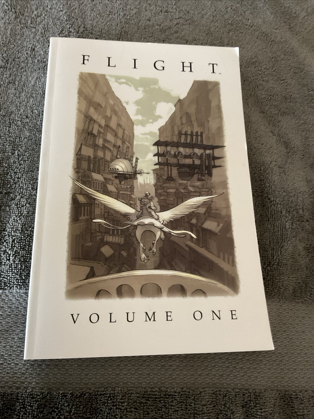 IMAGE COMICS: FLIGHT: Volume One (JULY 2004 ) SIGNED by Kazu Kibuishi