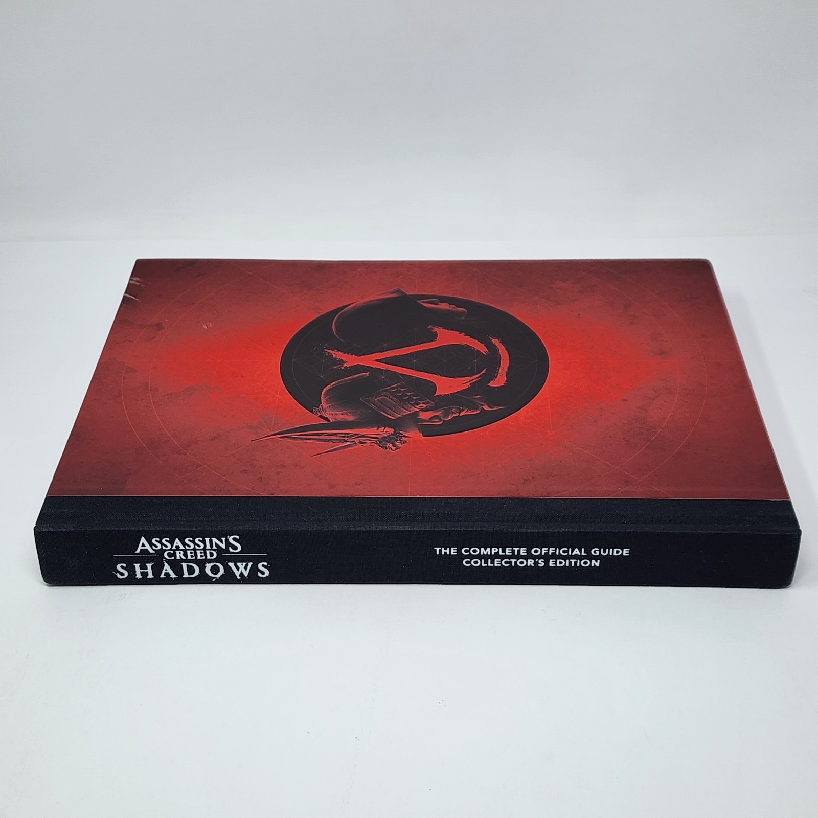 Assassin’s Creed Shadows – The Complete Guide: Collector’s Edition Hardcover, C