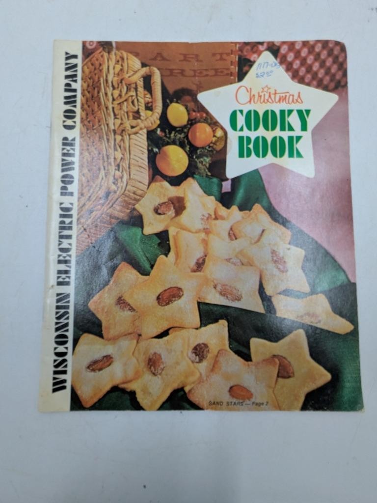 1971 WE Energies Cookie Book Wisconsin Electric Christmas Cooky Recipe Book A