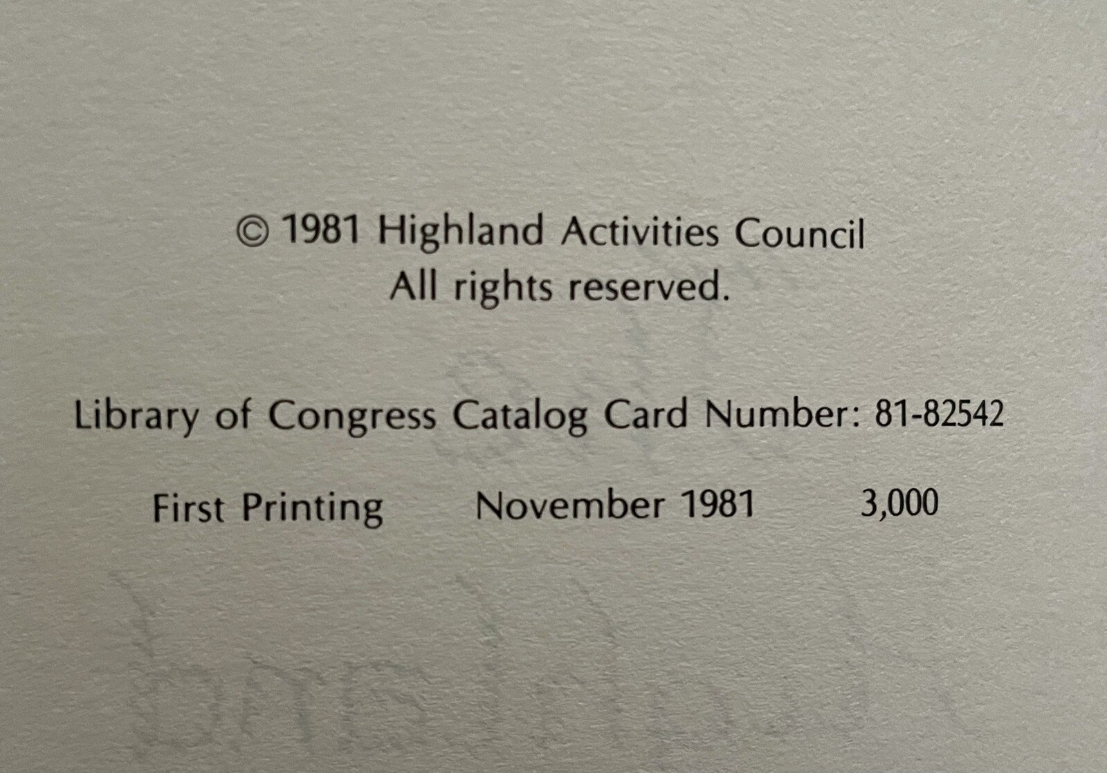 1981 WARRENTON, VA, HIGHLAND SCHOOL COOKBOOK THE HIGHLAND SAMPLER 294 PAGES