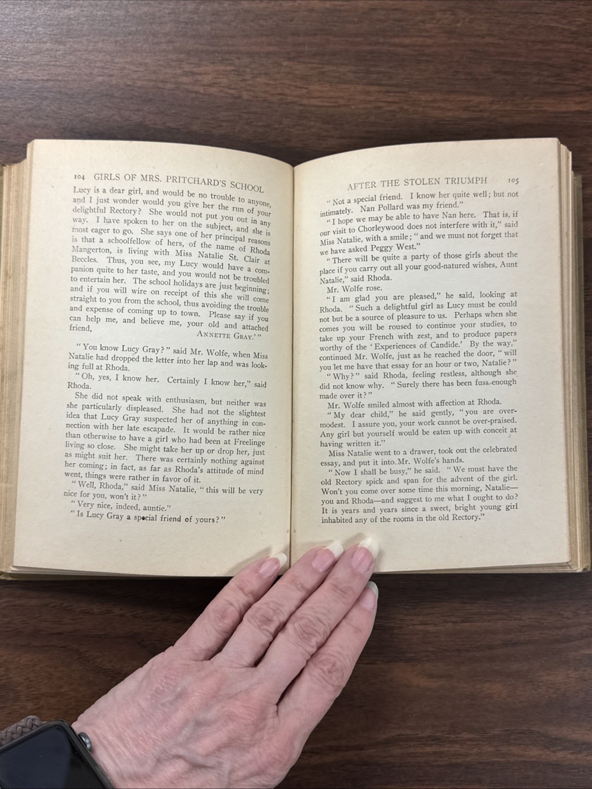 Girls of Mrs. Pritchard’s school By Mrs. L. T. Meade 1904