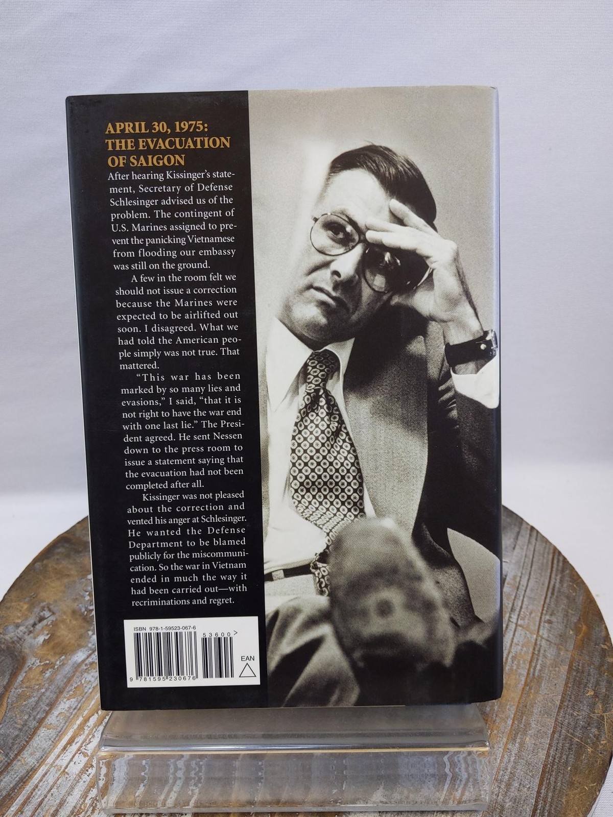Known and Unknown: A Memoir by Donald Rumsfeld 2011 Hardcover Book w/Dust Jacket