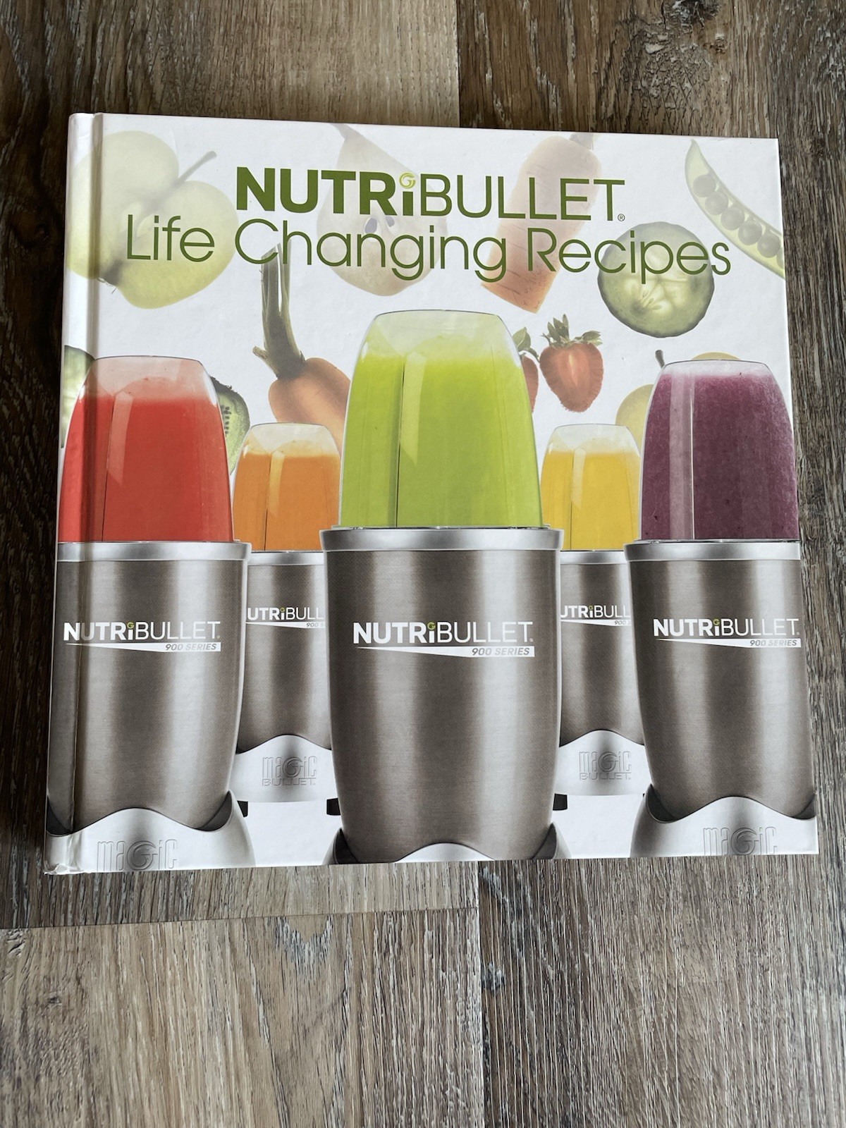 NUTRIBULLET LIFE CHANGING RECIPES HARDBACK COOKBOOK 152 PAGES GREAT RECIPES!
