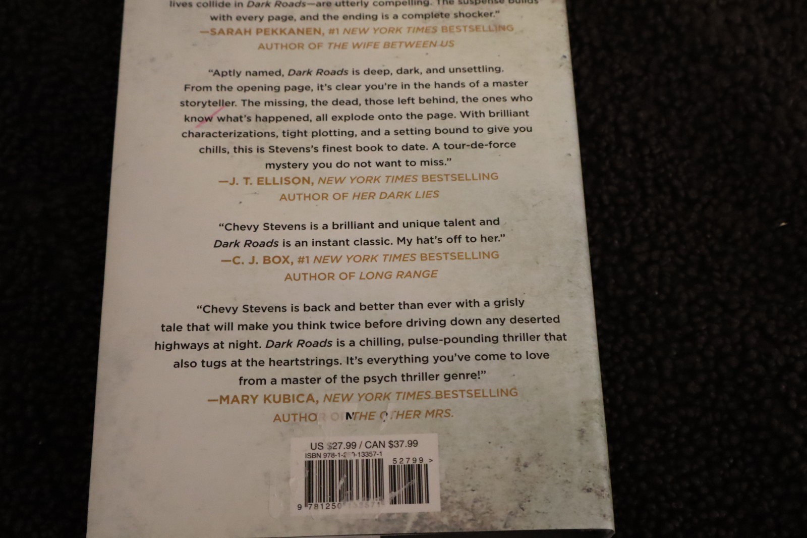 Dark Roads : A Novel by Chevy Stevens (2021, HBDJ) 1st Edition, 1st Print LN