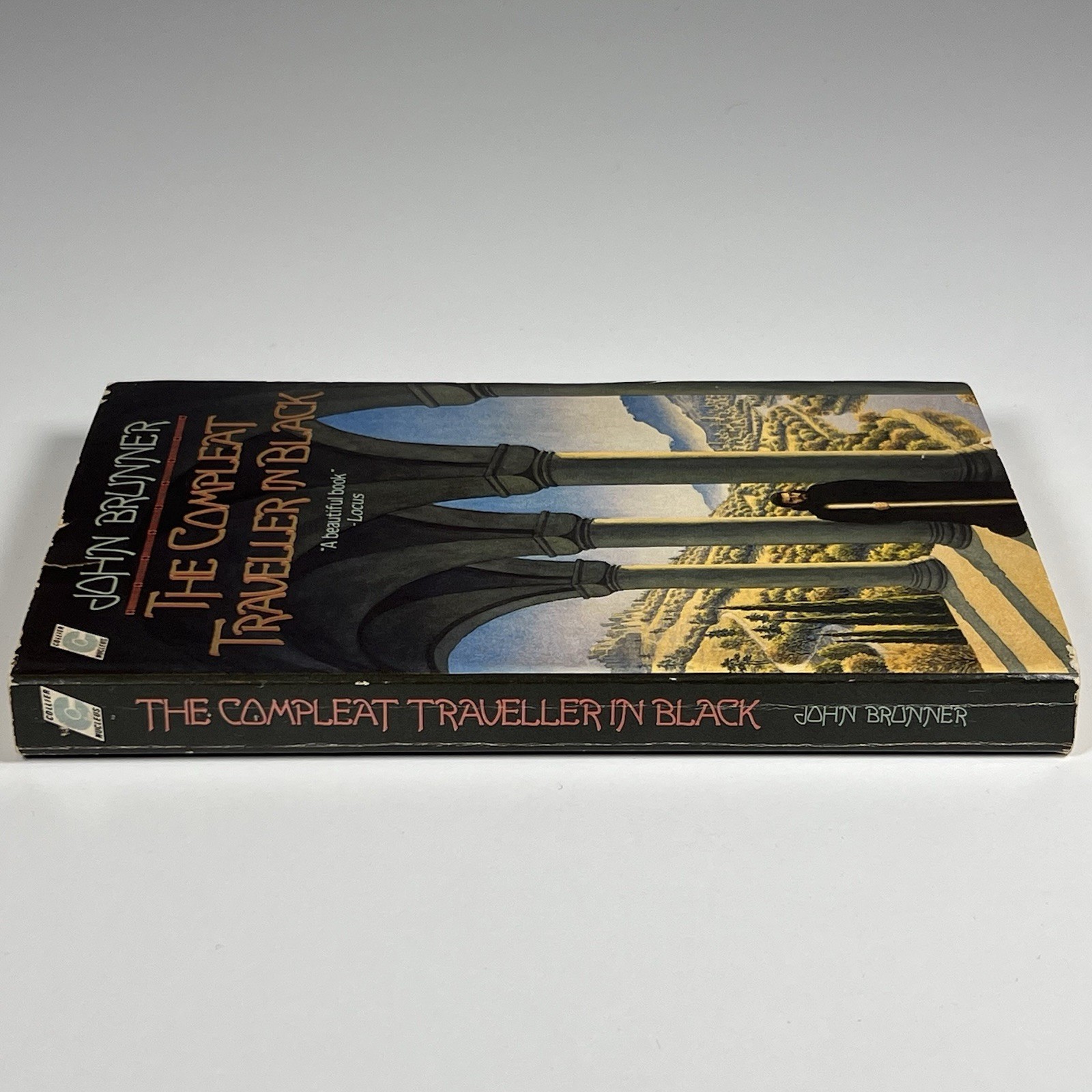 The Compleat Traveler in Black By John Brunner, Collier Books 1989, Paperback