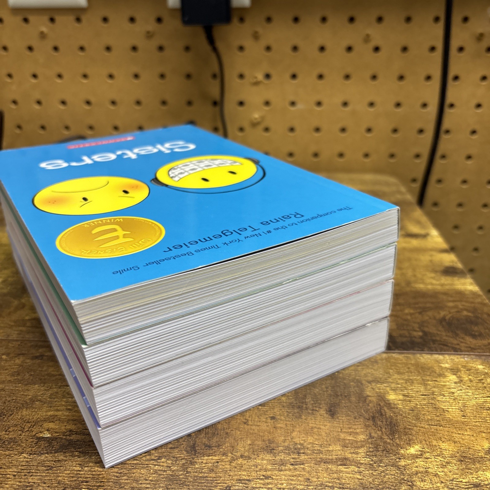 Raina Telgemeier Collection by Raina Telgemeier (2018, Quantity Pack)