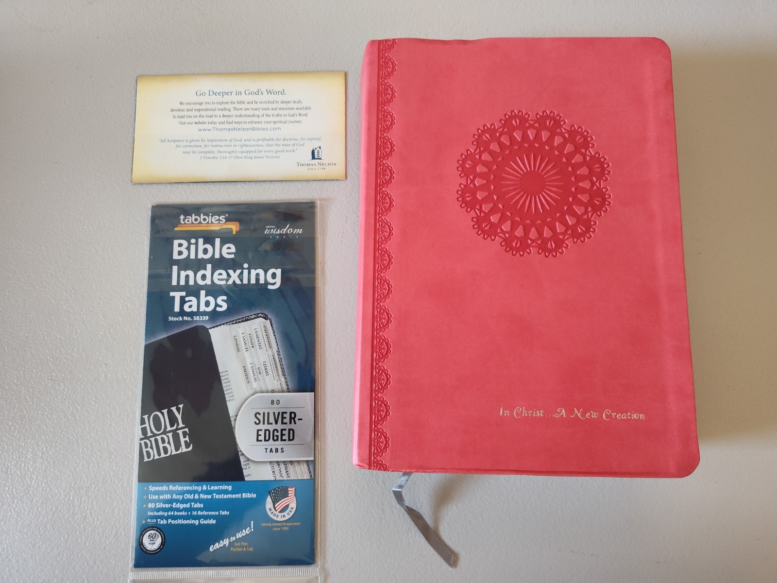 The MacArthur Study Bible: NIV Sunset Pink Leathersoft in Box Clean 2013