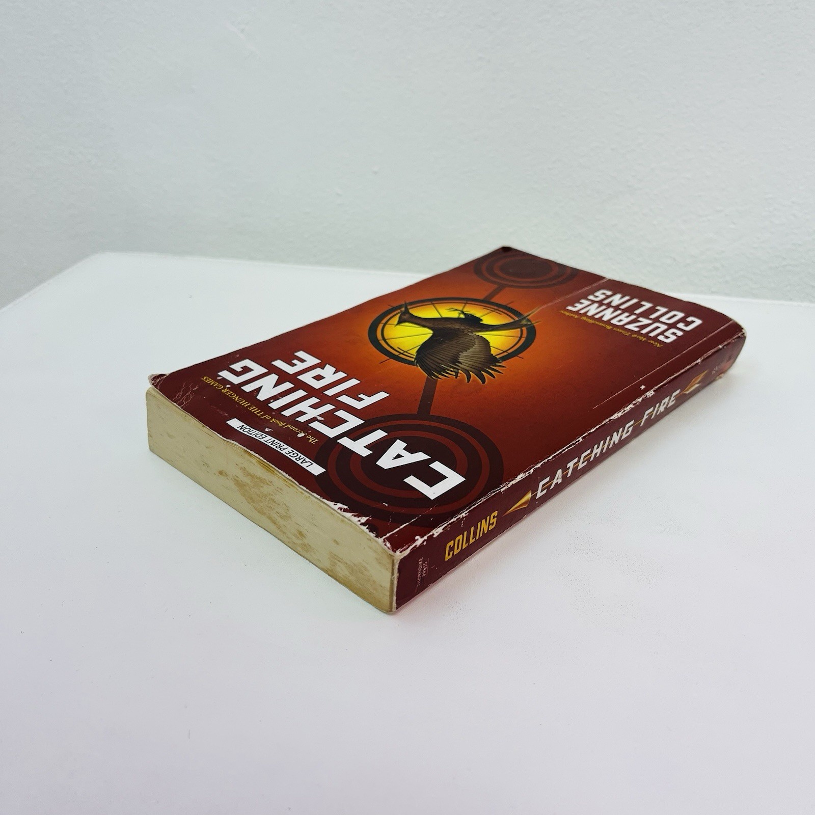 Catching Fire (Hunger Games) Large Print – Collins, Suzanne (LPB, 2009)
