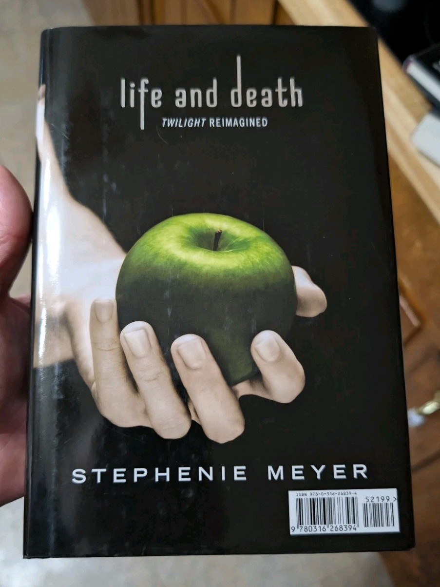 Twilight Saga By Stephanie Meyer Book Set Mixed Lot of 8 Host Life and Death