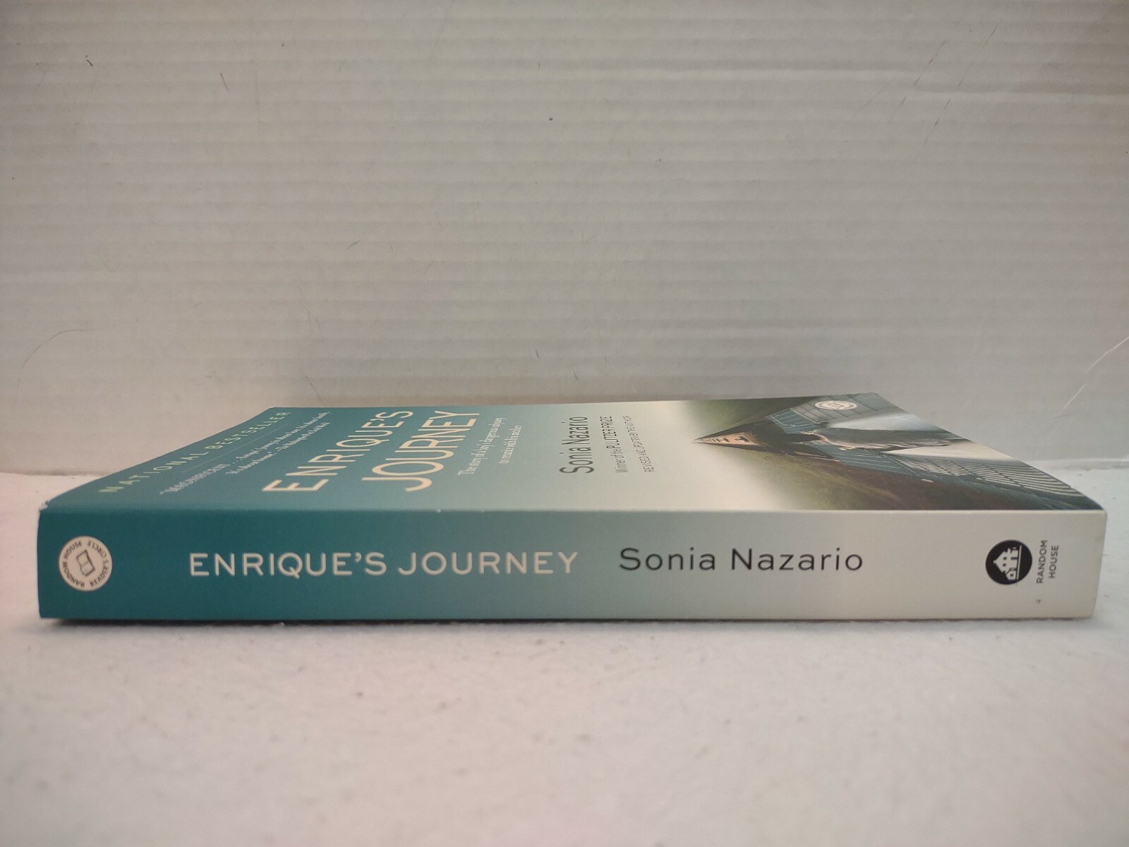 ENRIQUE’S JOURNEY by Sonia Nazario (2014, Pb) * SIGNED * FREE SHIPPING *