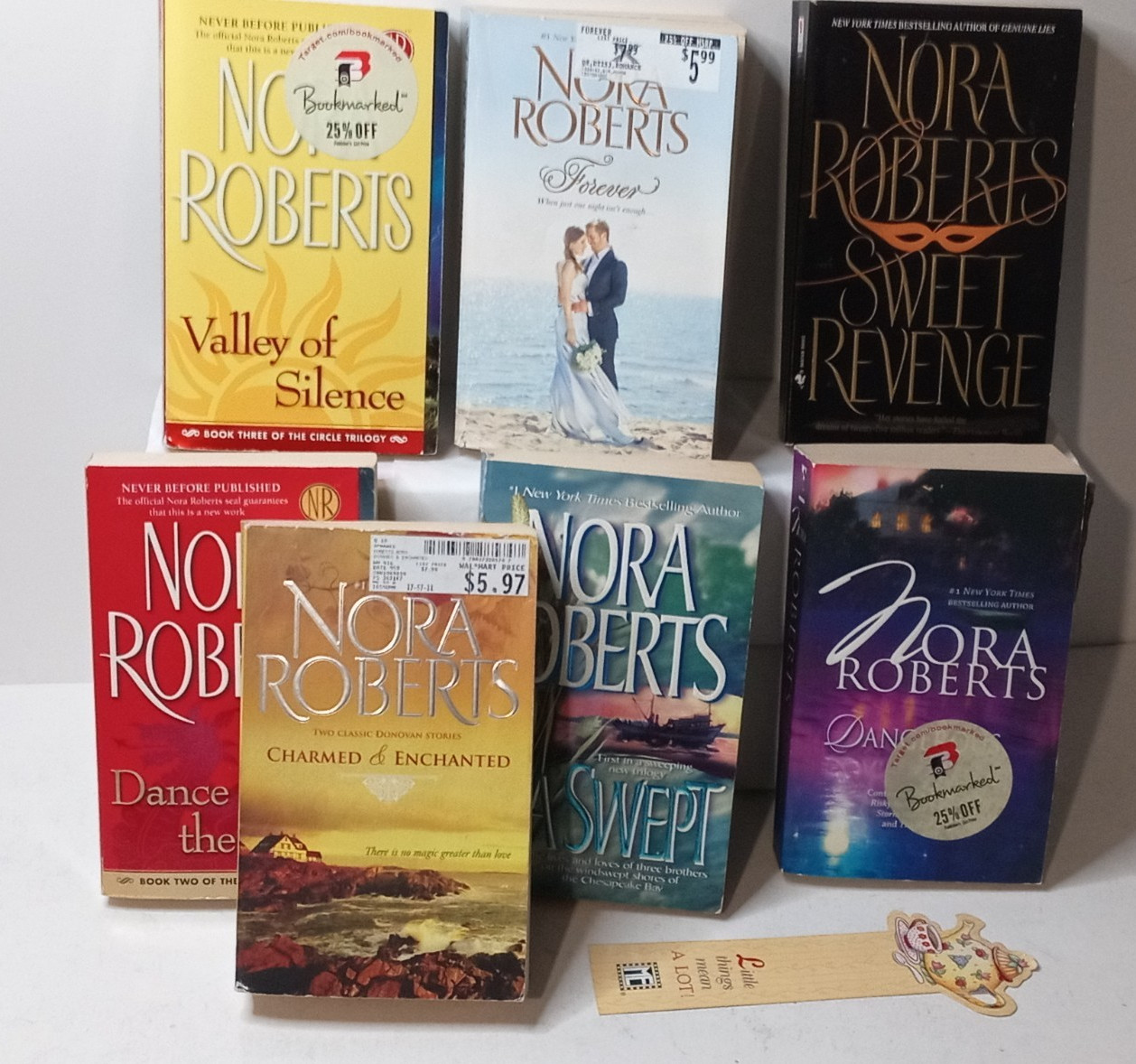 Mixed Lot of 7 Nora Roberts Books #NR2/2