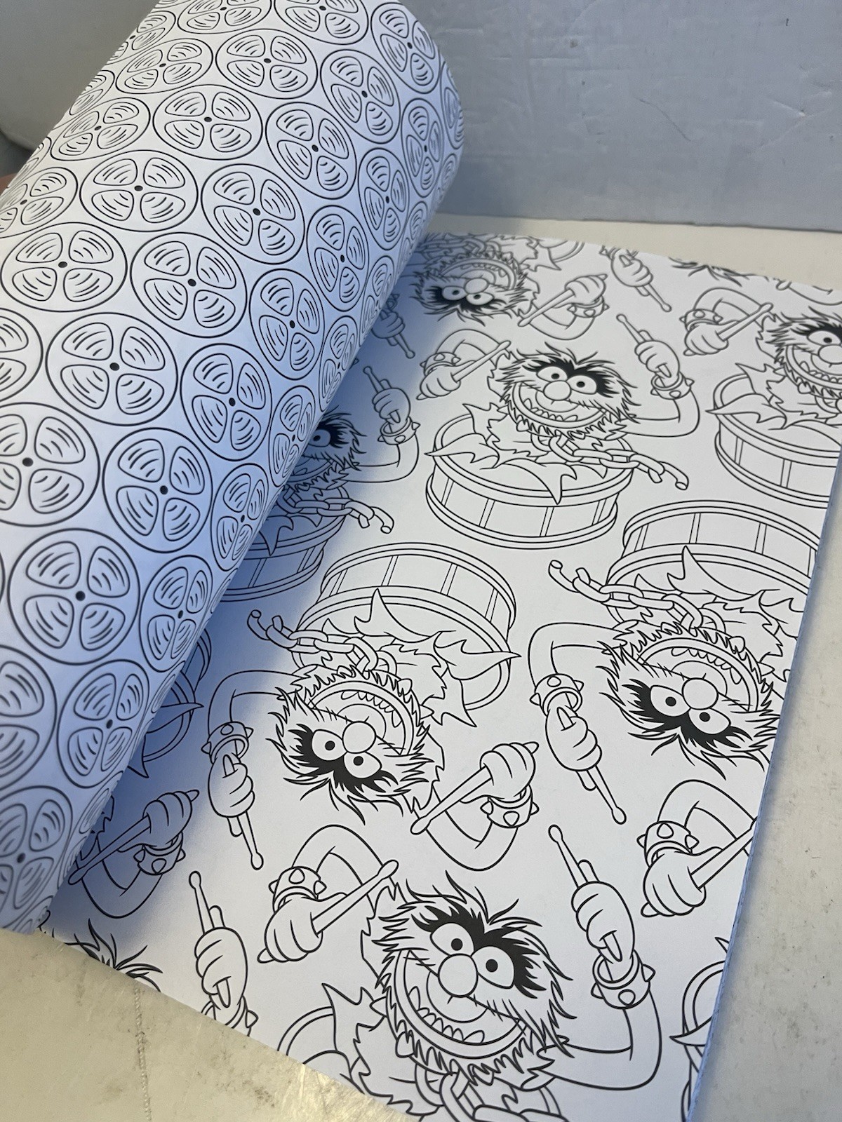 Art of Coloring: Muppets : 100 Images to Inspire First Edition Paperback 2017