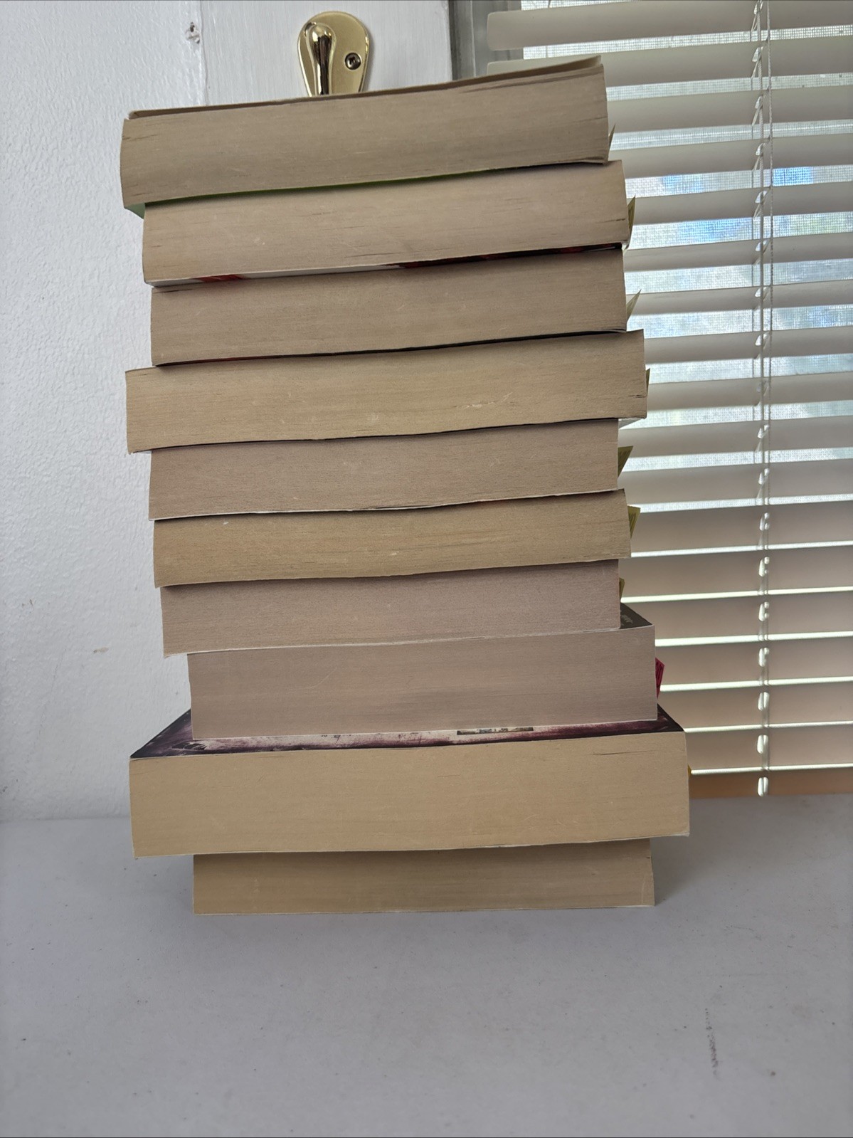 Lot of 10 – Mystery and Thrillers – Mixed Authors – FREE SHIPPING