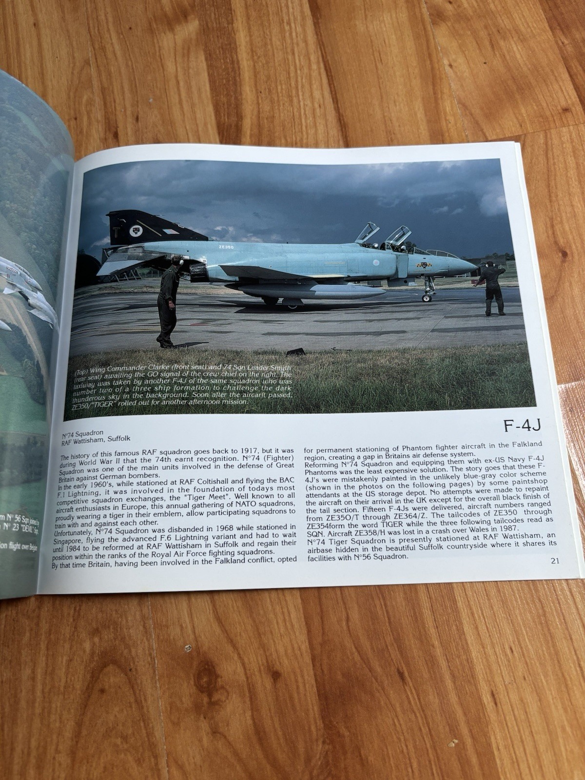 Lock On # 10 Aircraft Photo File British Phantoms F-4J/FGR.1 & FGR #554 Peeters
