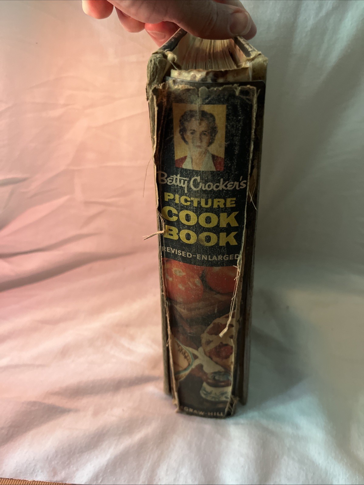 Betty Crocker’s Picture Cook Book Revised Enlarged Illustrated Ring/Wire Bound
