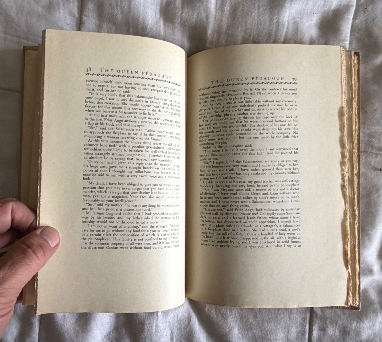 1931 THE ROMANCE OF THE QUEEN PÉDAUQUE Vintage Book