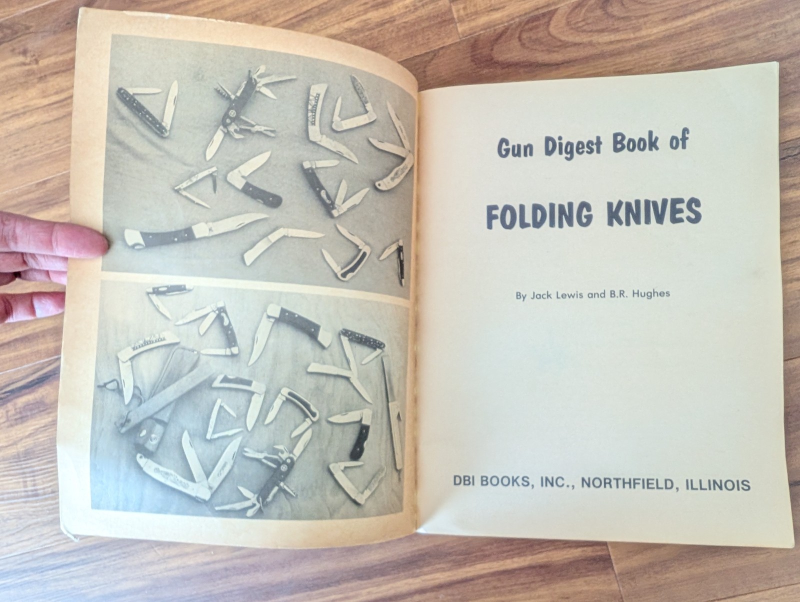 GUN DIGEST BOOK of FOLDING KNIVES JACK LEWIS & B.R. HUGHES