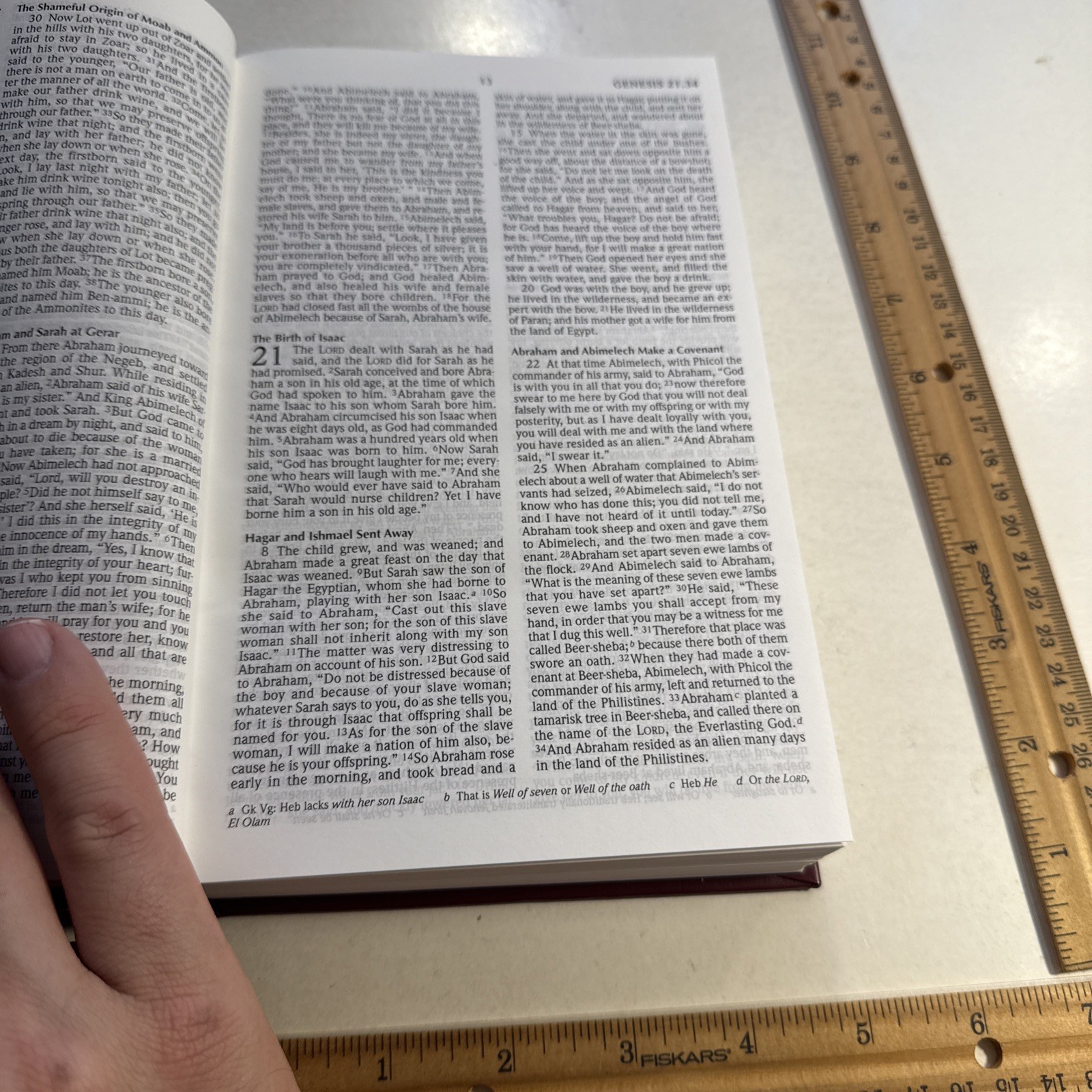 PEW HOLY BIBLE NRSV Hendrickson Hardcover Burgundy Church 1989 Study vintage