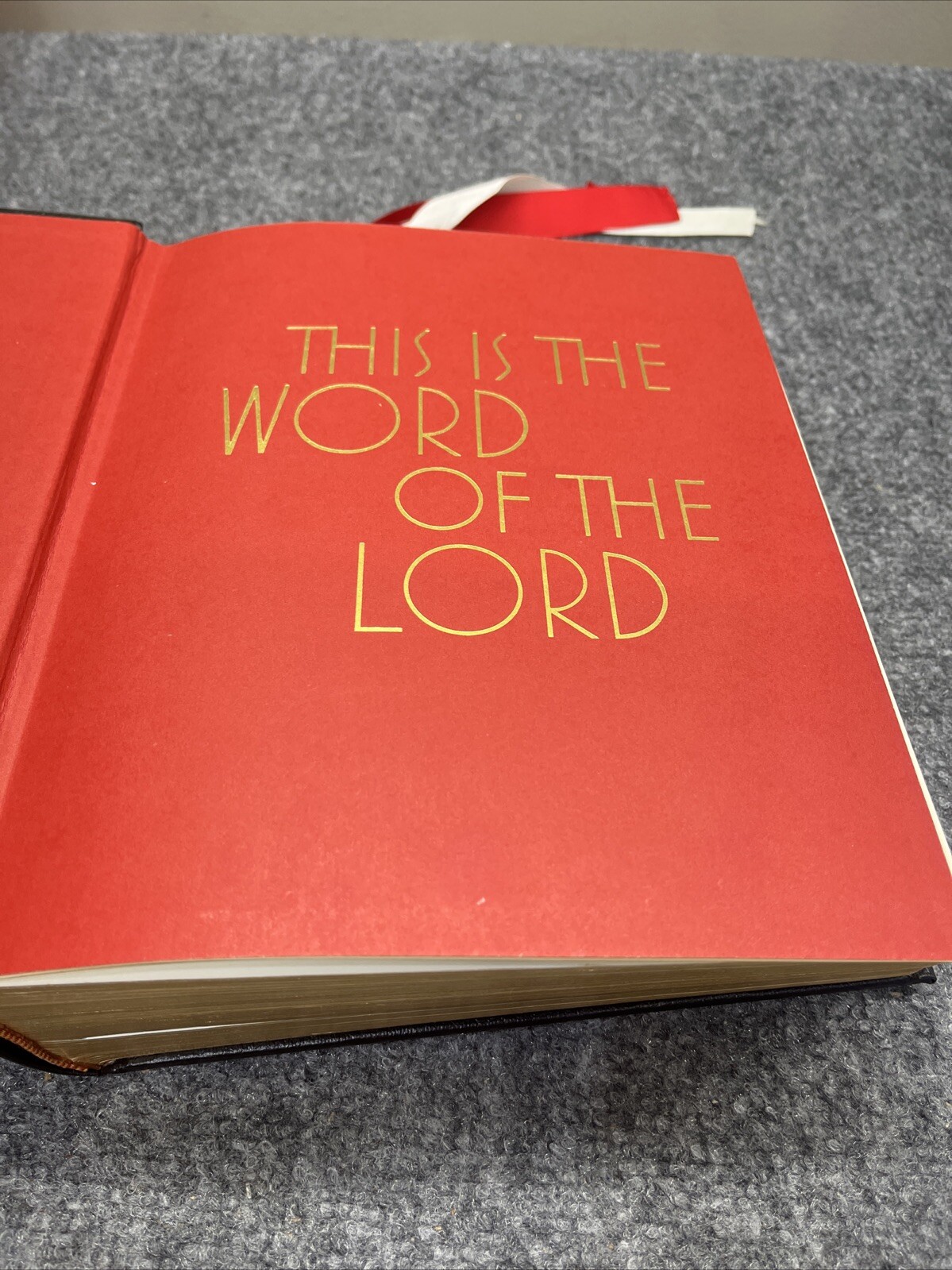 New American Bible NAB Holy Catholic Press World 1970 Gilded Faux Leather
