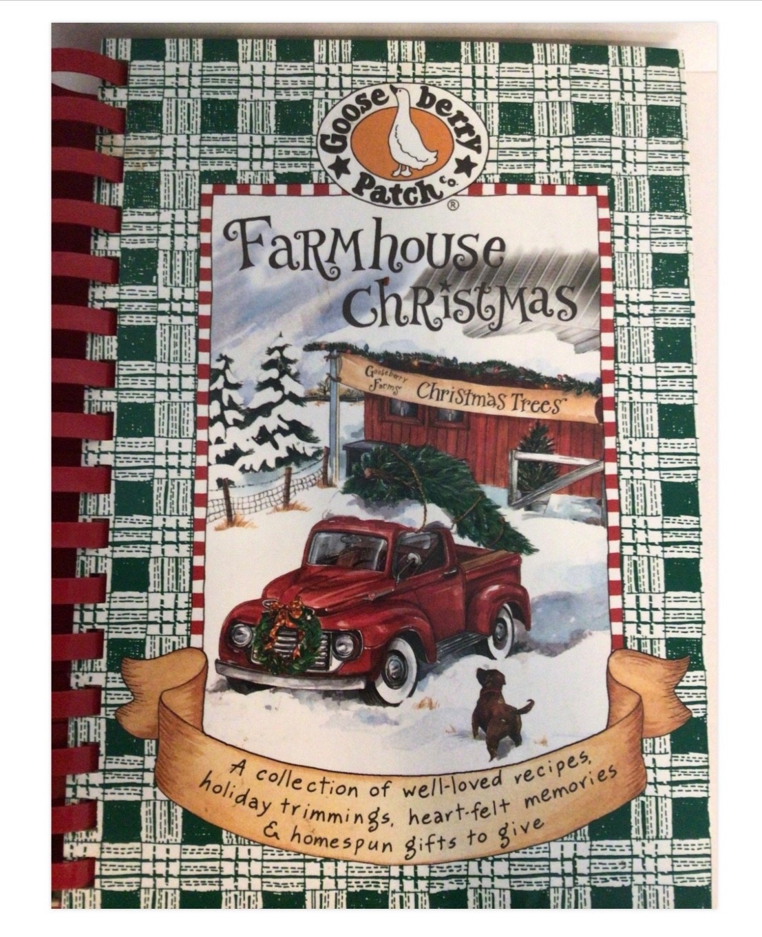 Lot of 5 Gooseberry Patch Christmas Books Merry, Farmhouse, Old-Fashioned, Cozy