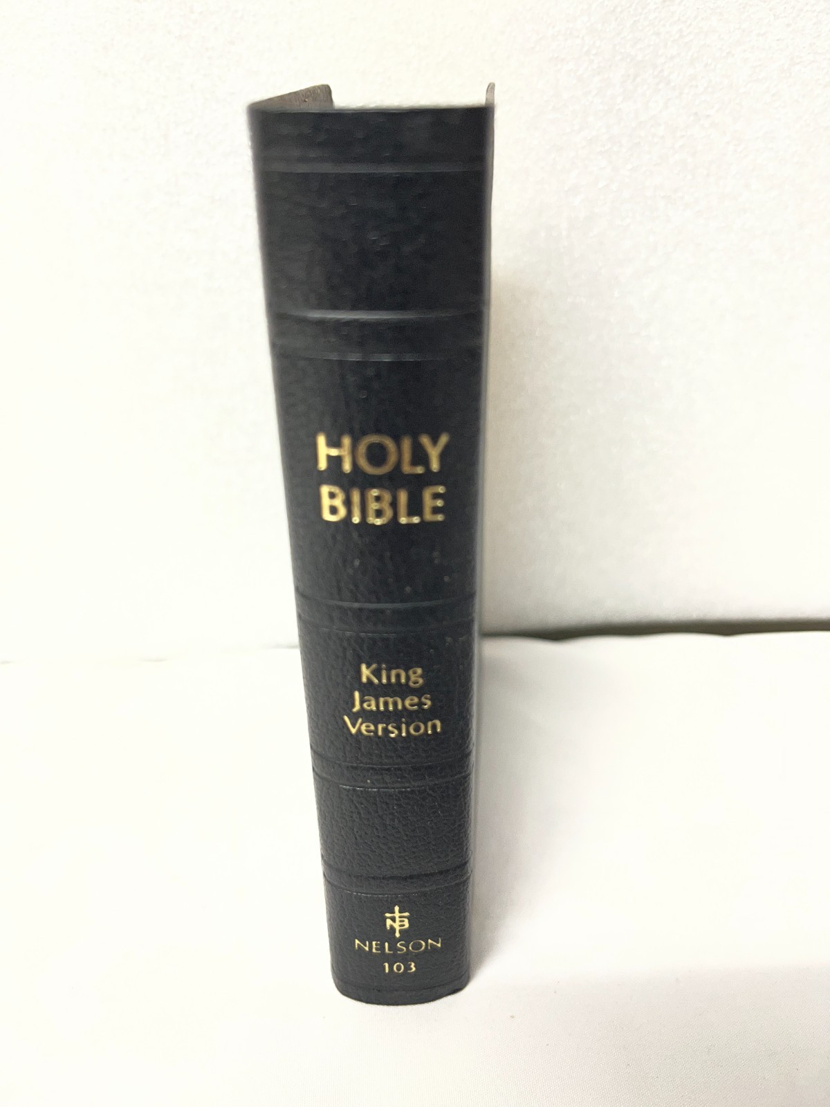 Holy Bible – The Smallest Bible Thomas Nelson 103 Black Leatherflex, gold pages