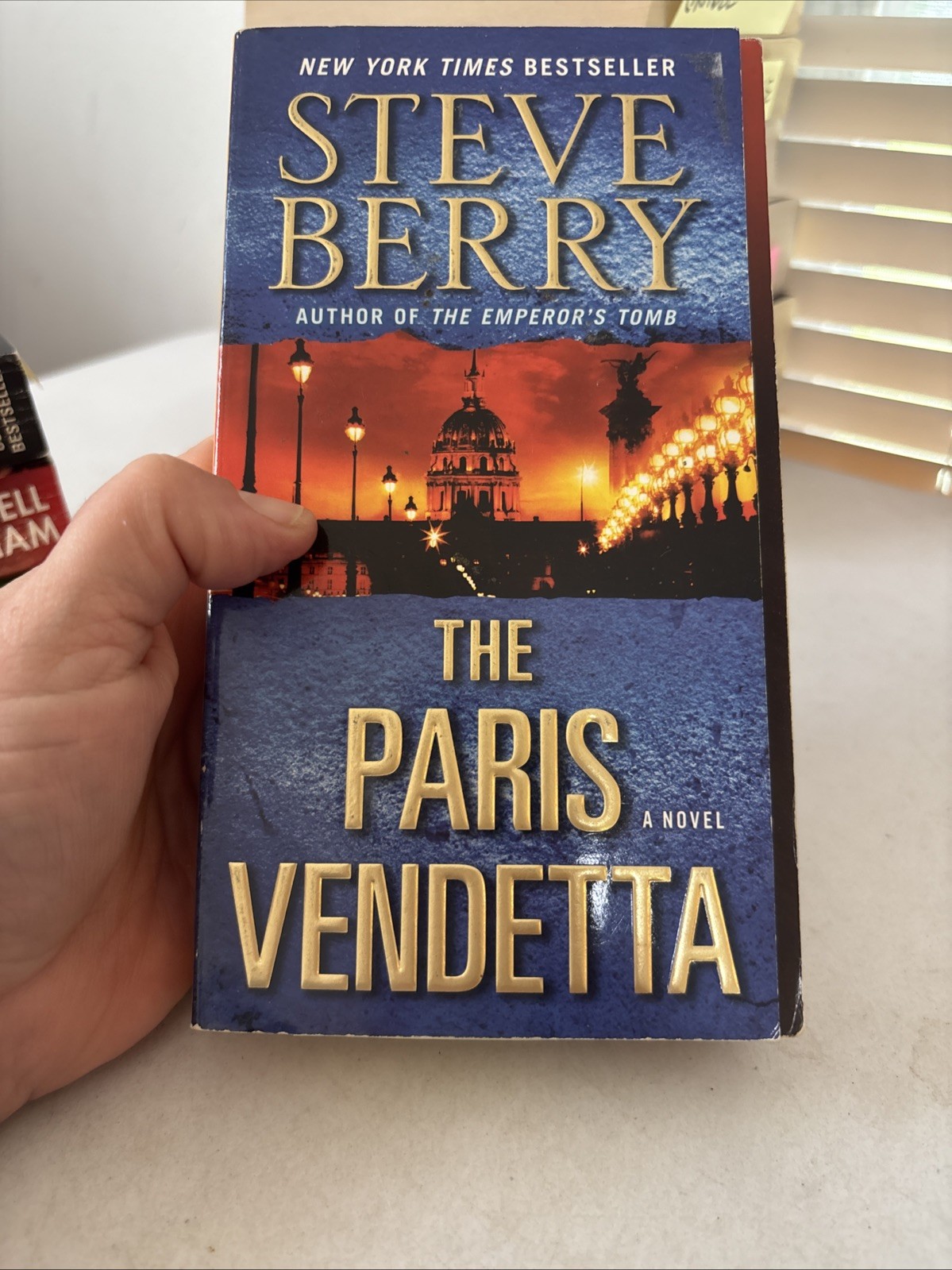 Lot of 10 – Mystery and Thrillers – Mixed Authors – FREE SHIPPING