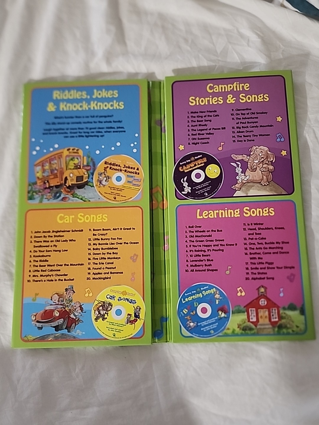 Sunny Day Studios Kid Songs Stories & Jokes 4 Books + 4 CD’s (T142)