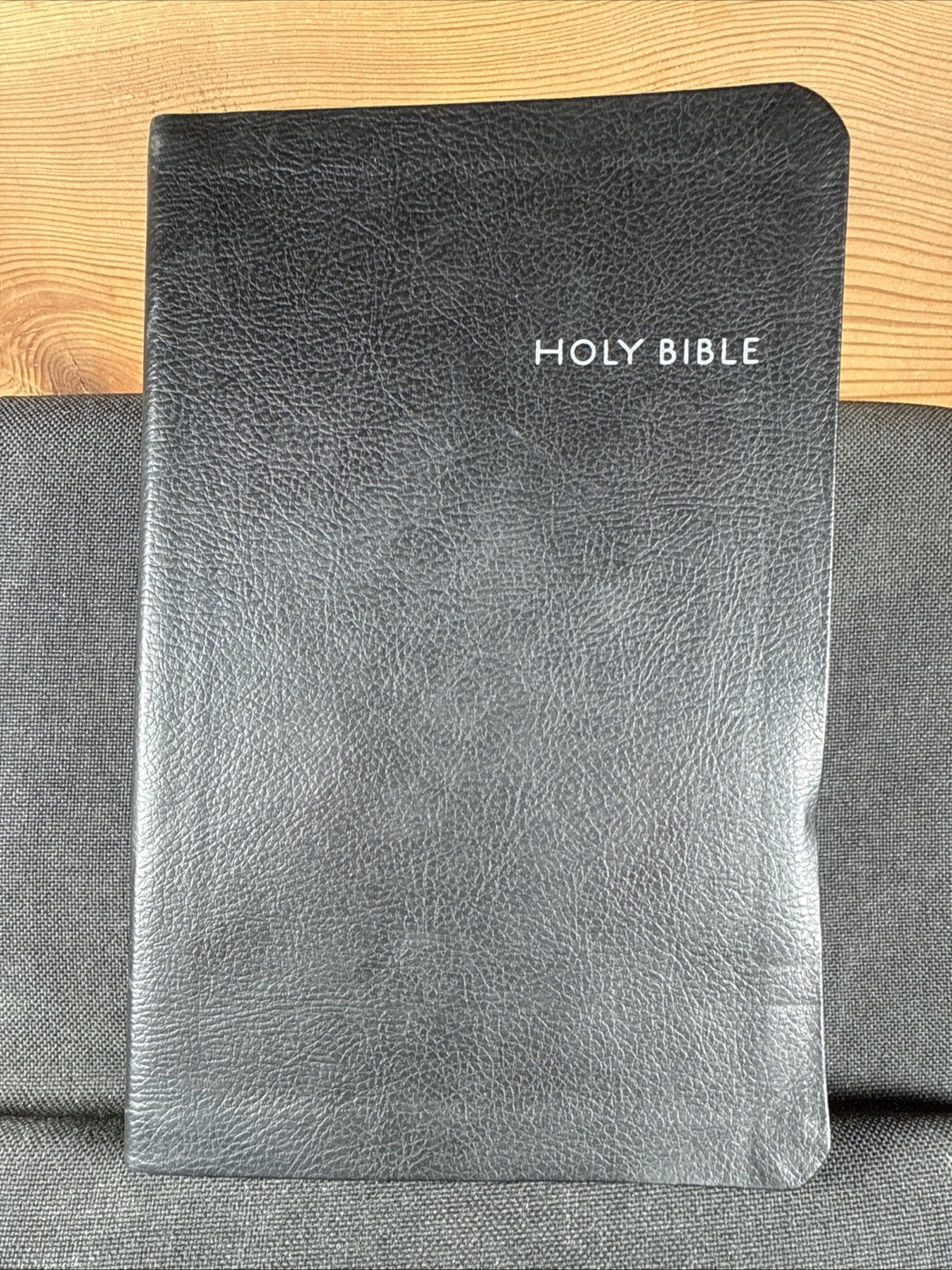 CEB Common English Thinline Bible with Apocrypha (2011 DecoTone Black)