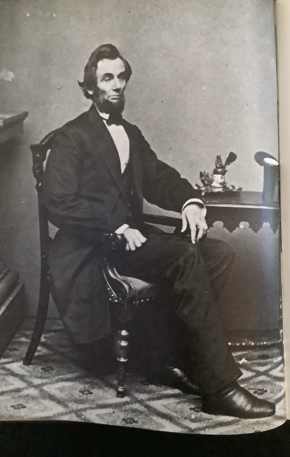 LINCOLN – A PICTURE STORY OF HIS LIFE – STEFAN LORANT – 1975 – DJ & HC